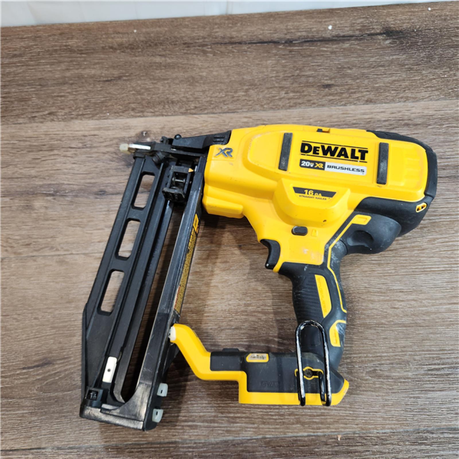 AS-IS DEWALT 16-Gauge Lithium-Ion Cordless Finish Nailer (Tool-Only)