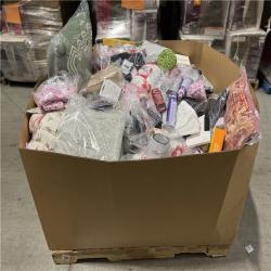 DALLAS LOCATION- NEW!- BULLSEYE MIXED CLOTHING PALLET (300 UNITS)