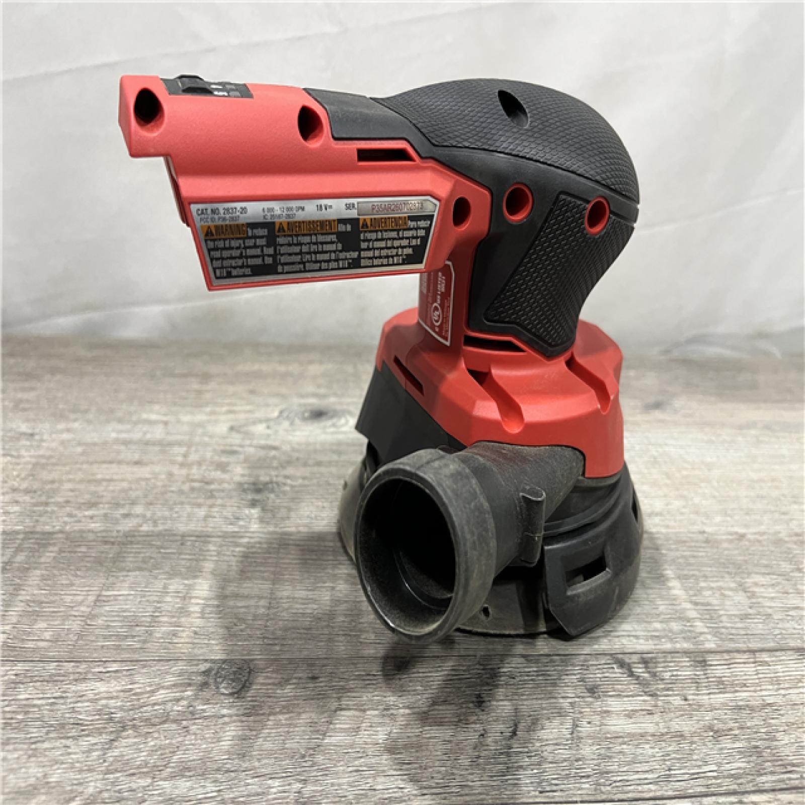 AS-IS Milwaukee 18V Lithium-Ion Brushless Cordless FUEL 5 in. Random Orbit Sander (Tool-Only)