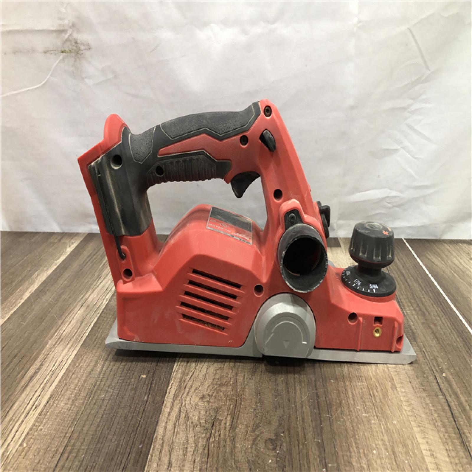 AS-IS Milwaukee M18 18V Lithium-Ion Cordless 3-1/4 in. Planer (Tool-Only)