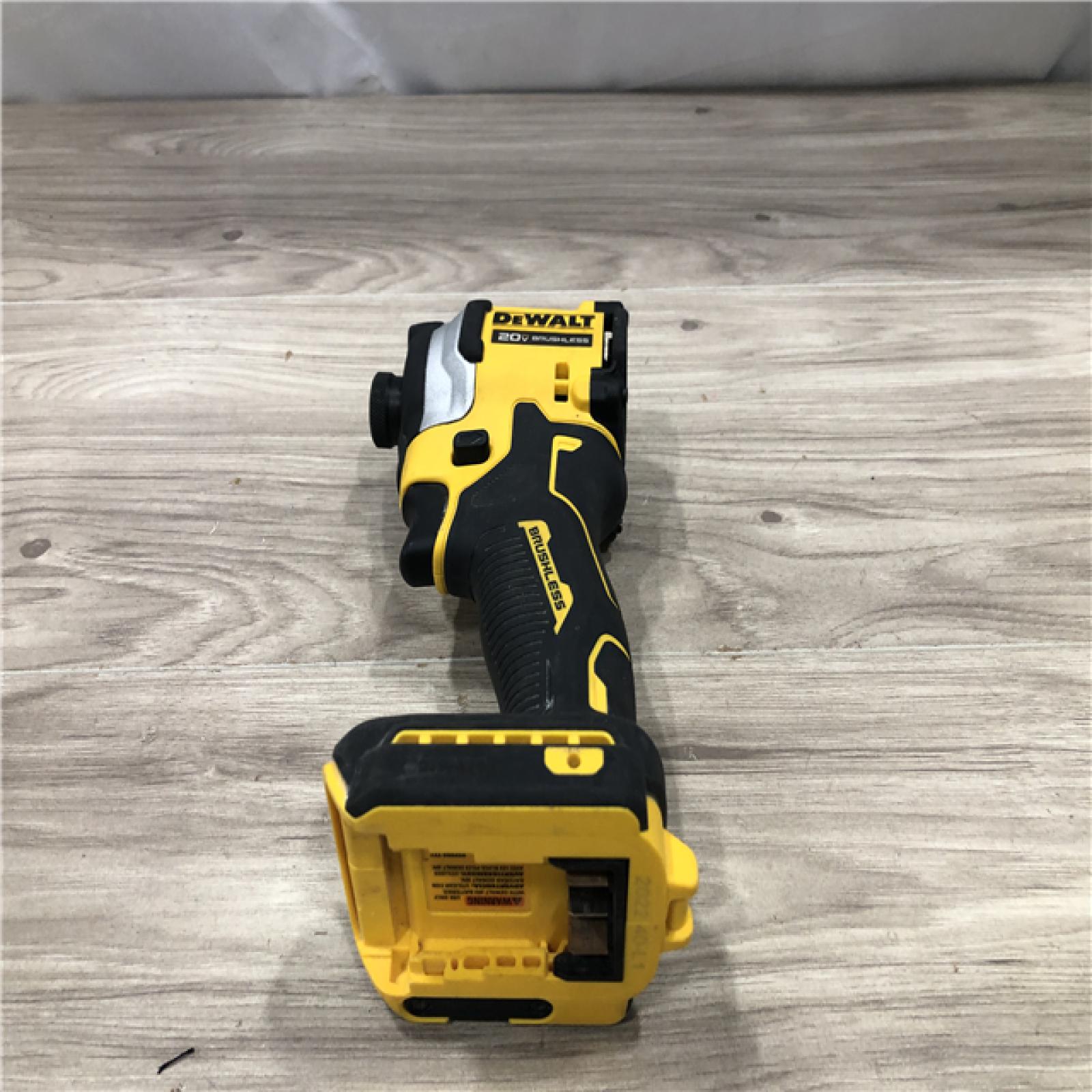 AS-IS DeWalt 20V MAX ATOMIC 1/4 in. Cordless 3-Speed Impact Driver Kit