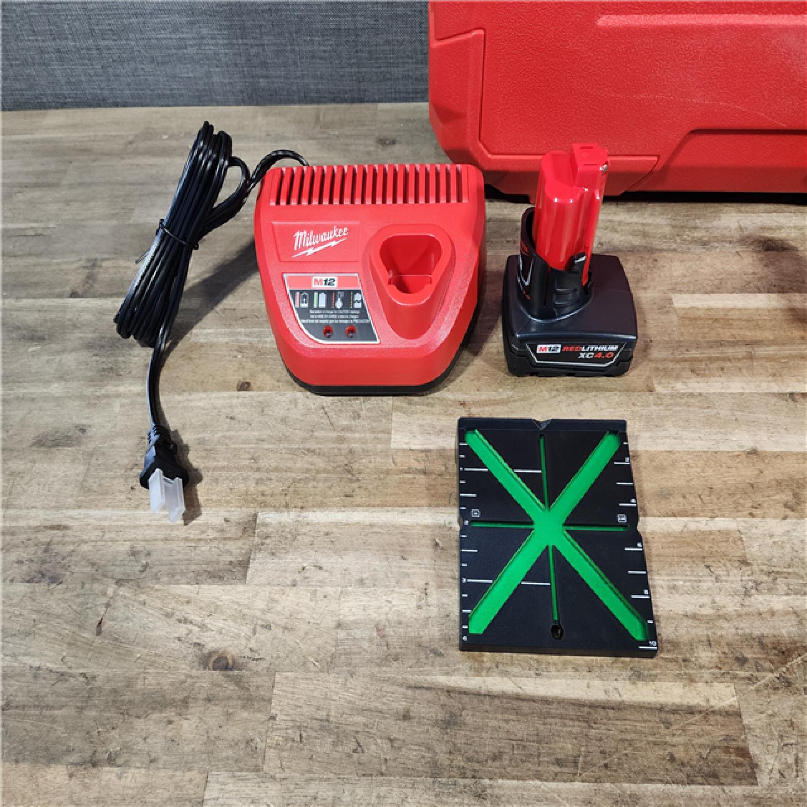 HOUSTON LOCATION - AS-IS (APPEARS LIKE NEW) Milwaukee 12-Volt Lithium-Ion Cordless Green 250 ft. 3-Plane Laser Level Kit