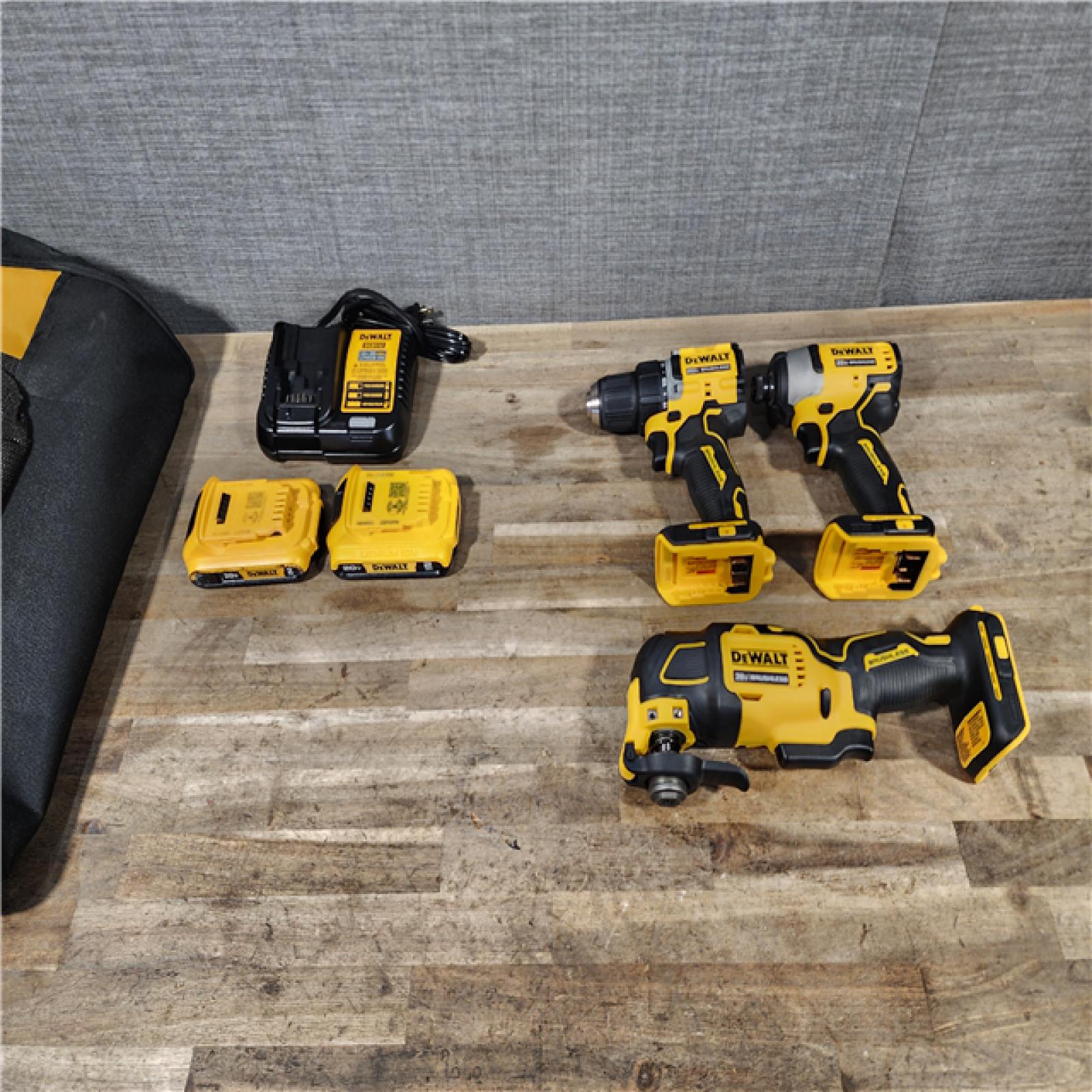 HOUSTON LOCATION - AS-IS DeWalt 20V MAX ATOMIC Cordless Brushless 3-Tool Combo Kit