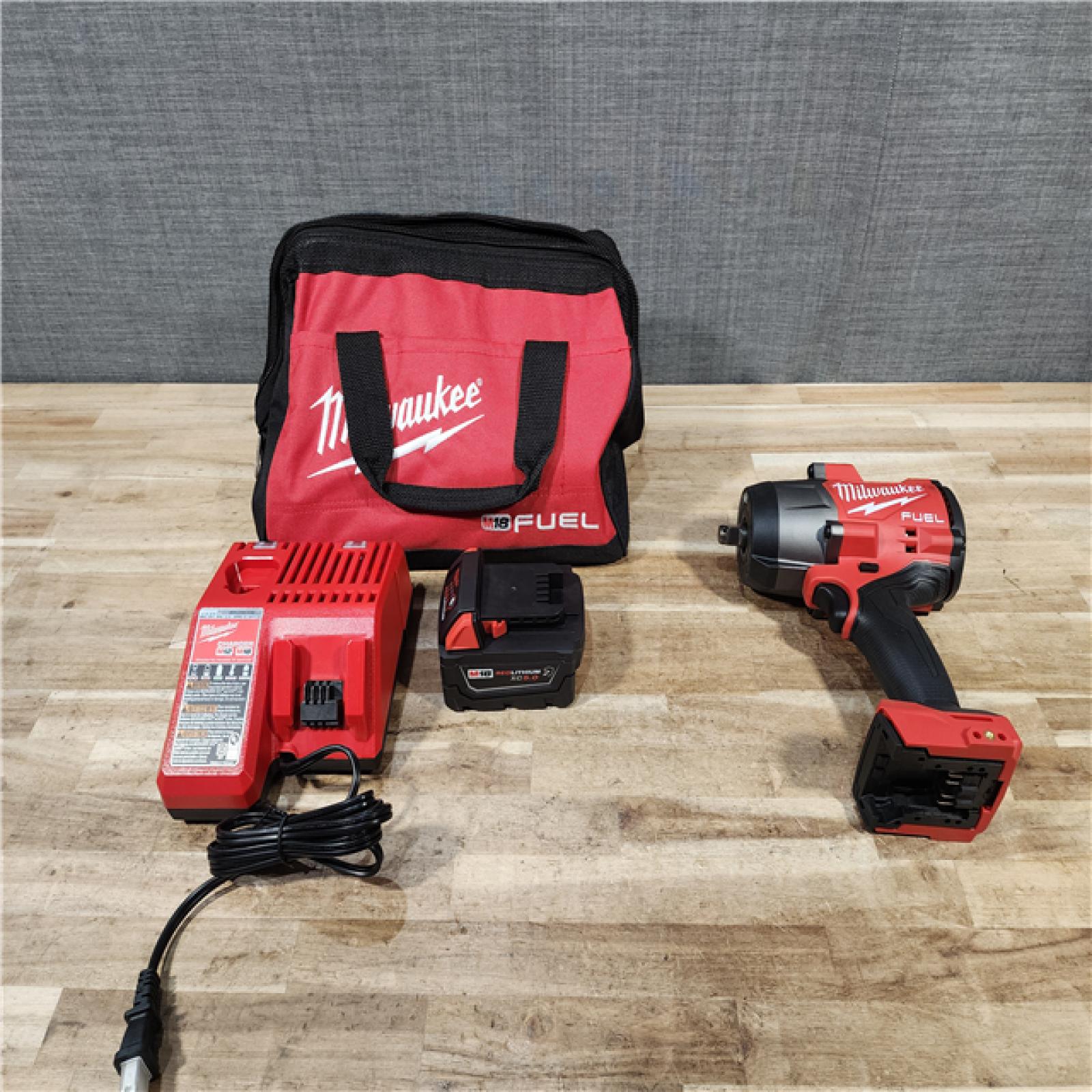 HOUSTON LOCATION - AS-IS Milwaukee FUEL 18V Lithium-Ion Brushless Cordless 1/2 in. Impact Wrench w/Friction Ring Kit