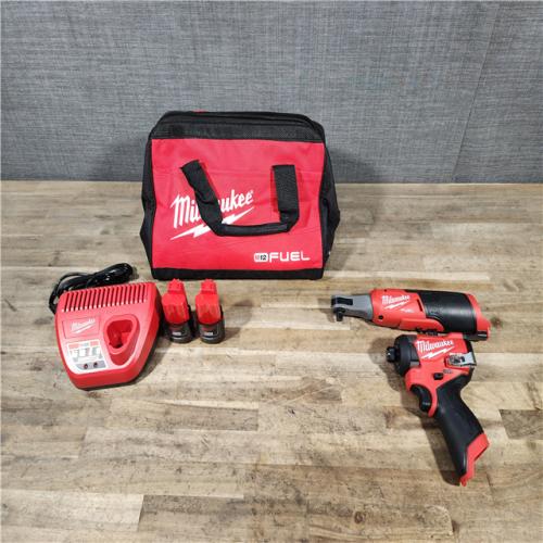 HOUSTON LOCATION - AS-IS MILWAUKEE 2 TOOL COMBO KIT W/ (2) BATTERY & CHARGER