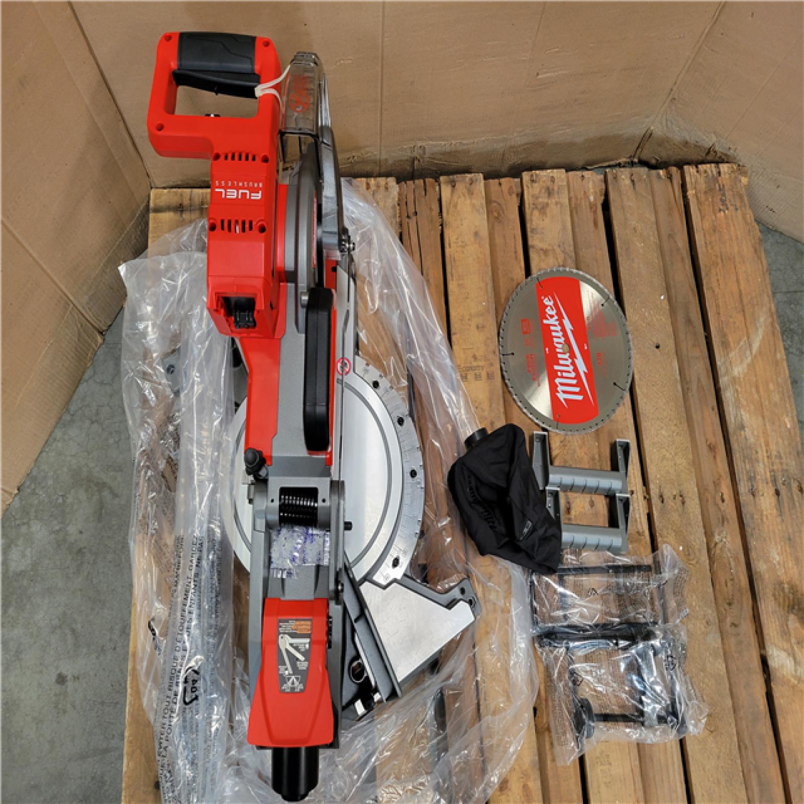 CALIFORNIA AS-IS MILWAUKEE 10 DUAL BEVEL SLIDING COMPOUND MITER SAW