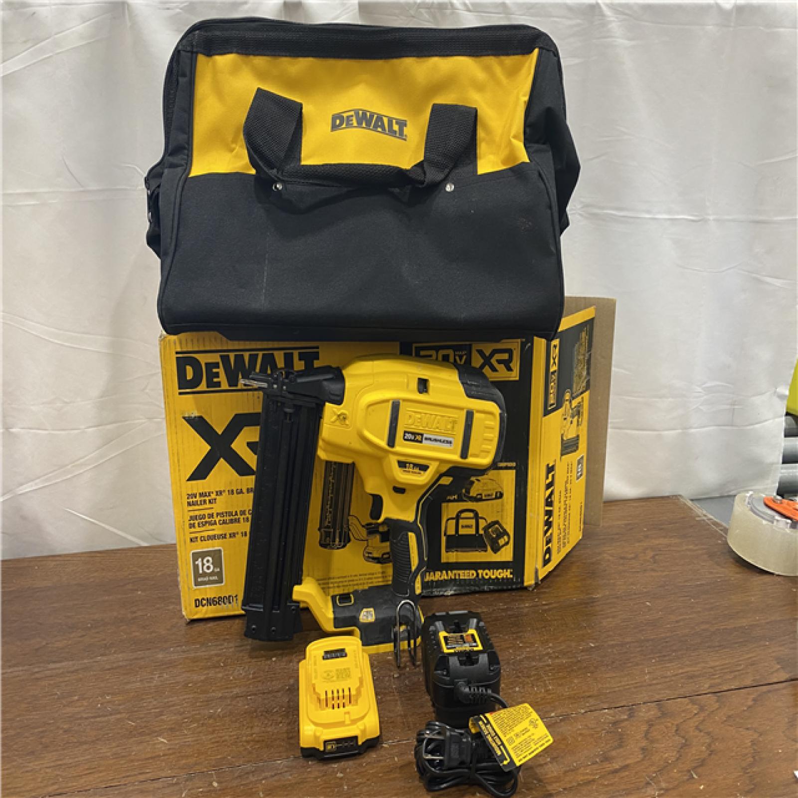 AS-IS DEWALT 20V MAX XR 18 Gauge Brad Nailer Kit