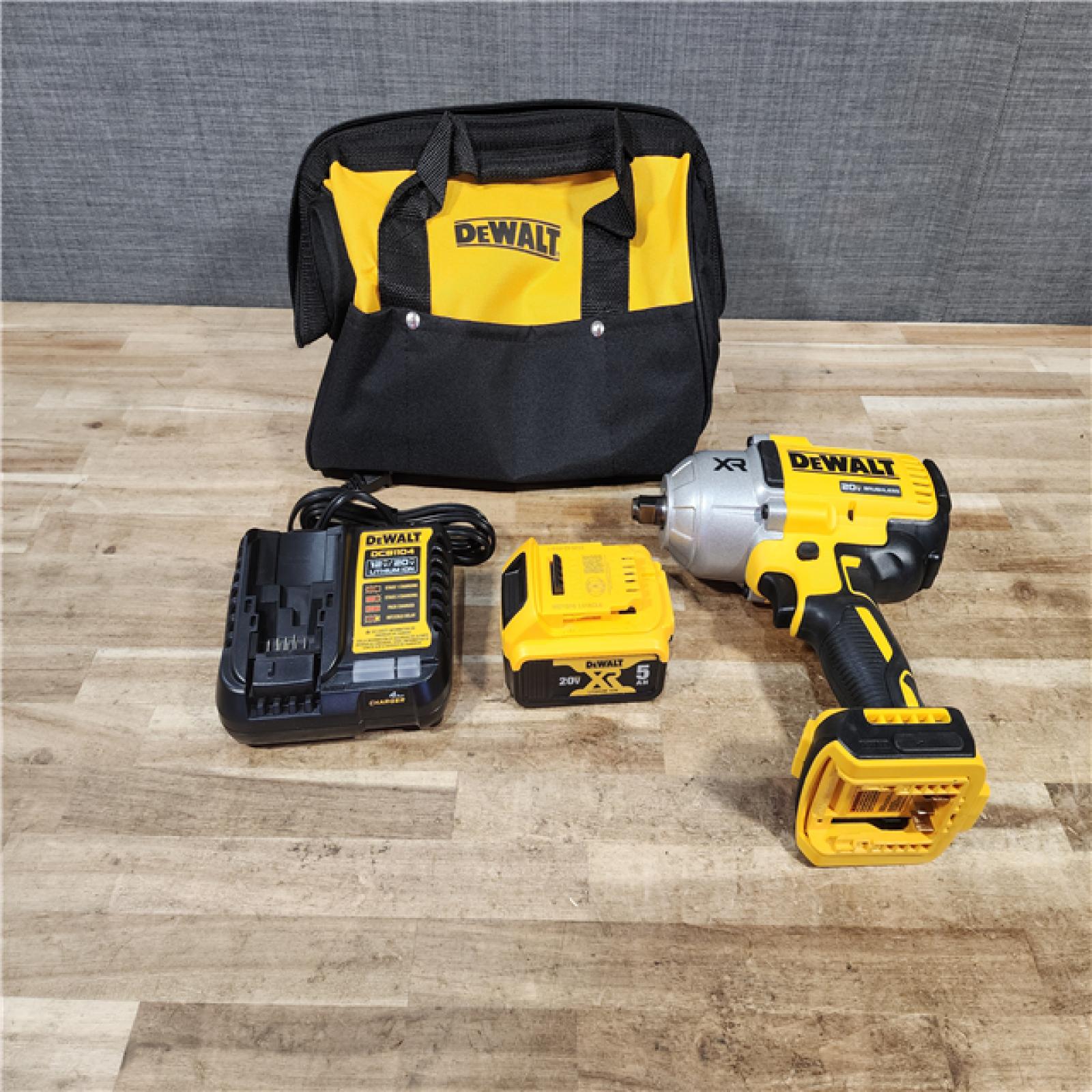 HOUSTON LOCATION - AS - IS DEWALT 20V MAX Lithium-Ion Cordless 1/2 in. Impact Wrench Kit