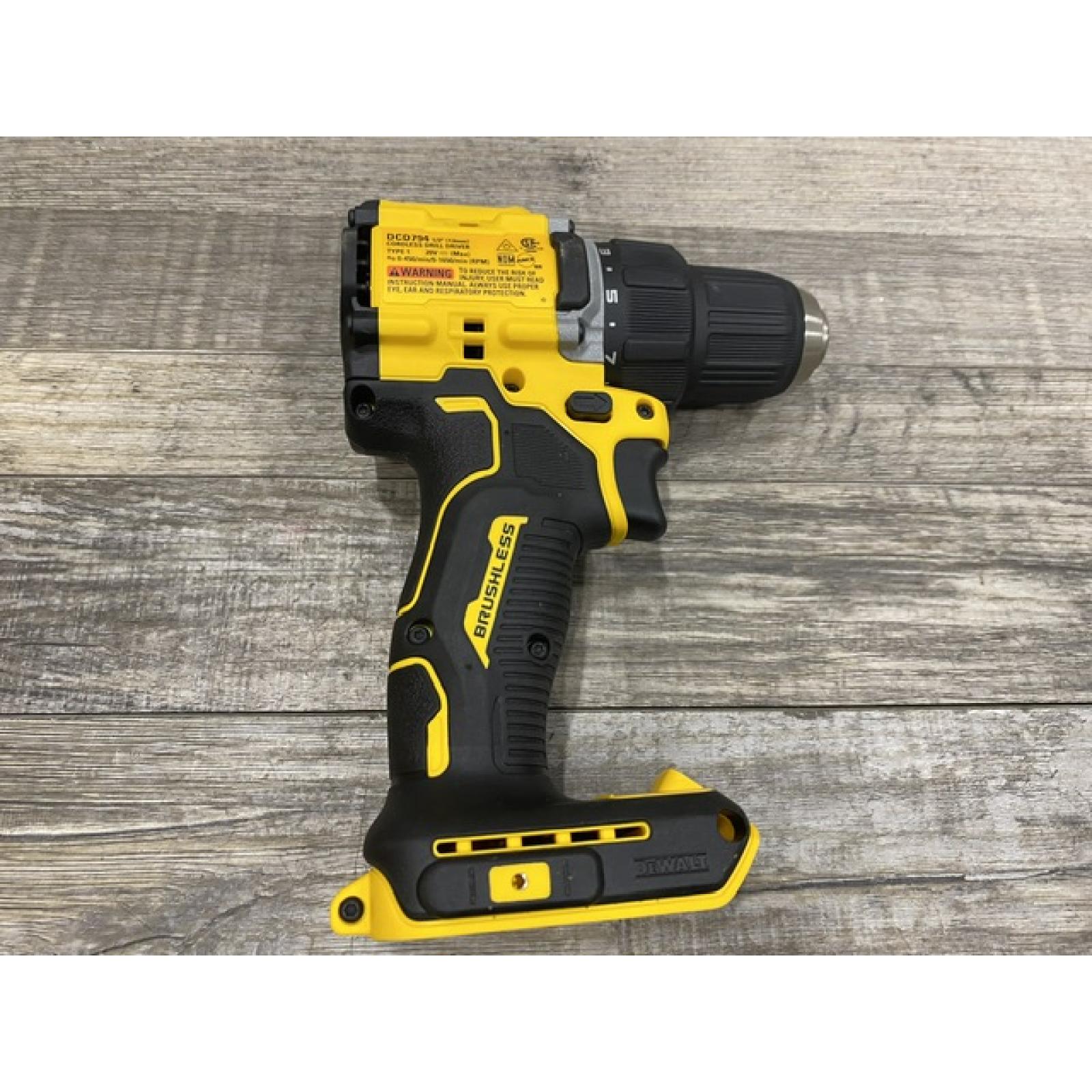 AS-IS DEWALT Atomic 20V Lithium-Ion Cordless Compact 1/2 in. Drill/Driver Kit