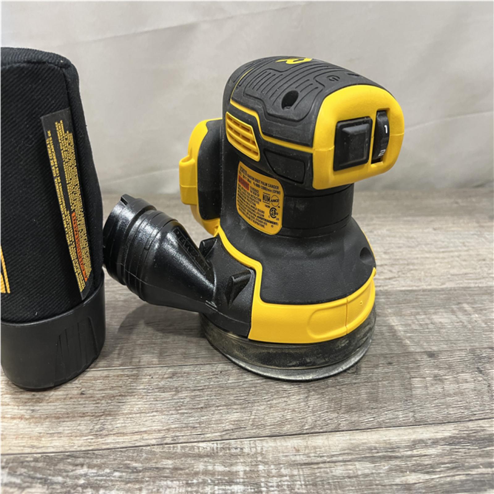 AS-IS DEWALT 20V MAX XR Cordless Brushless 5 in. Random Orbital Sander Kit