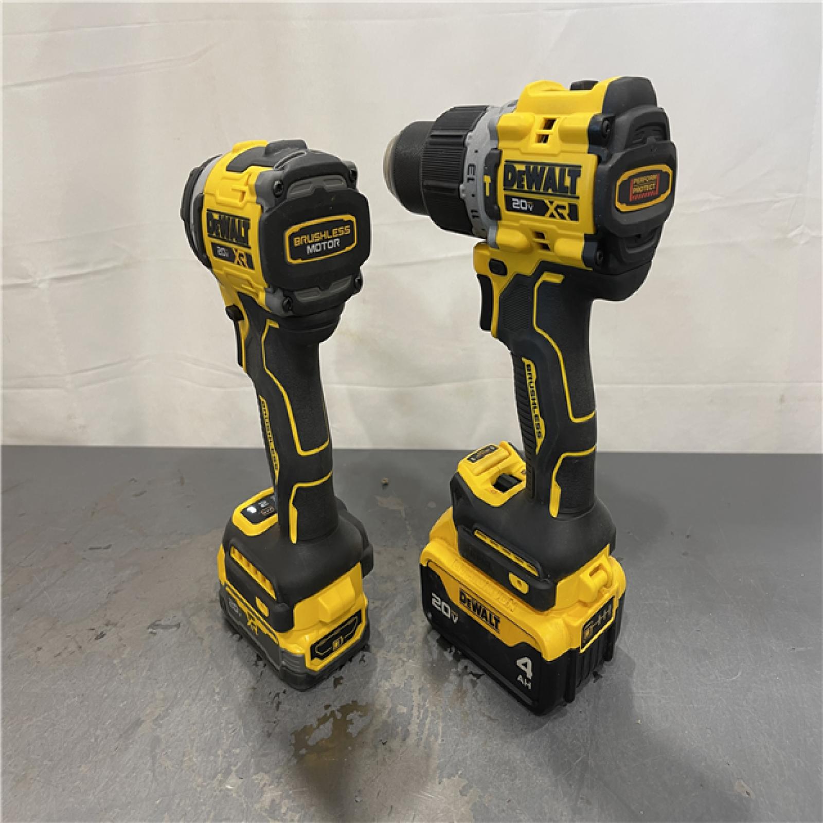AS-IS - DeWalt 20V XR Lithium-Ion Cordless 2-Tool Combo Kit