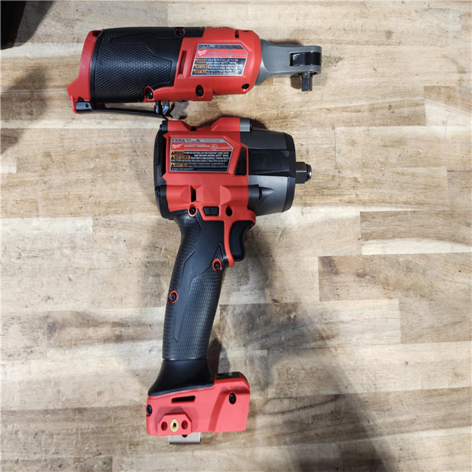 HOUSTON LOCATION - AS-IS (APPEARS LIKE NEW) Milwaukee FUEL 18V Cordless Mid Torque 1/2 in. Impact Wrench w/ M12 FUEL 3/8 in. Ratchet & Battery/Charger Combo Kit
