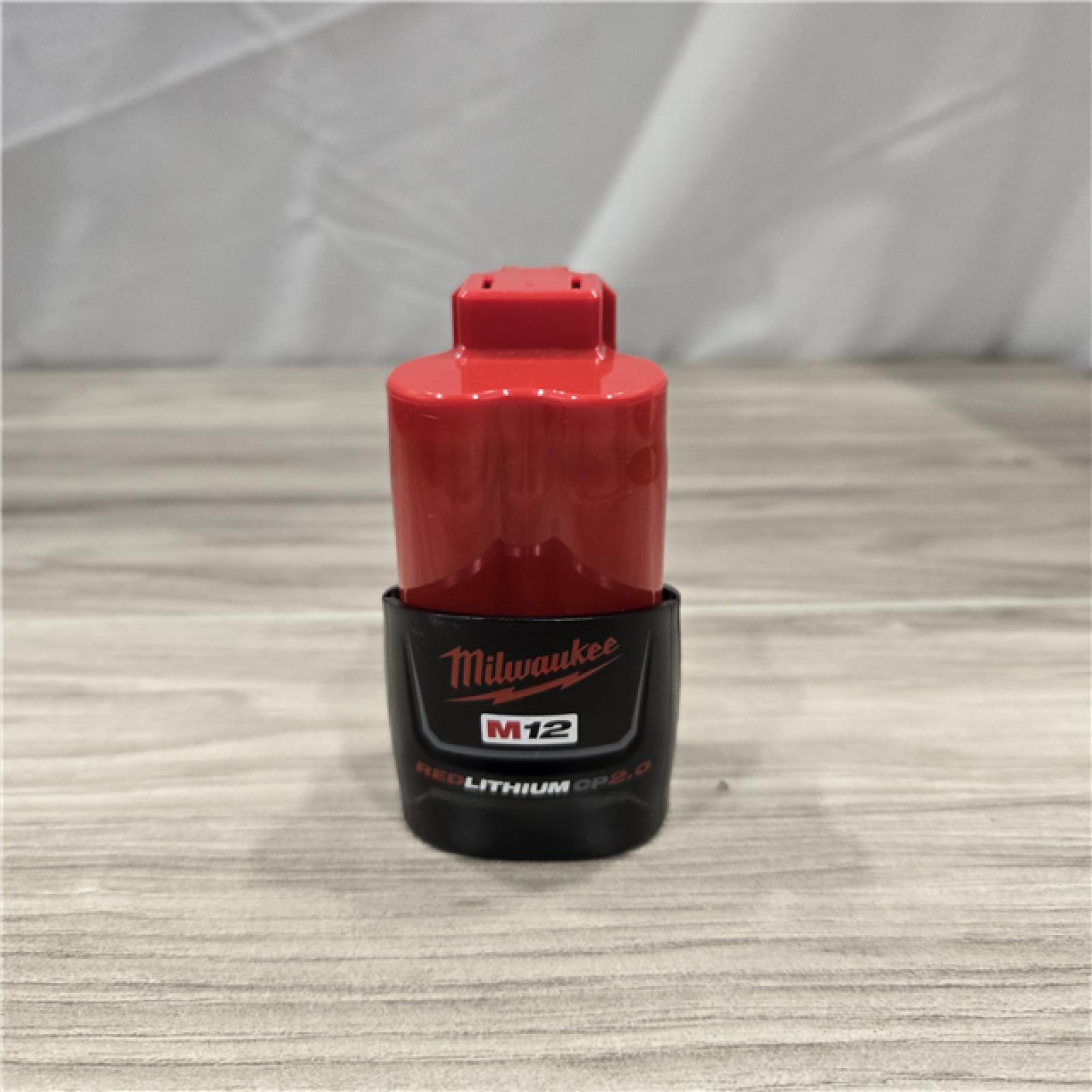 AS-IS Milwaukee Black Large M12 Heated Axis Vest Kit