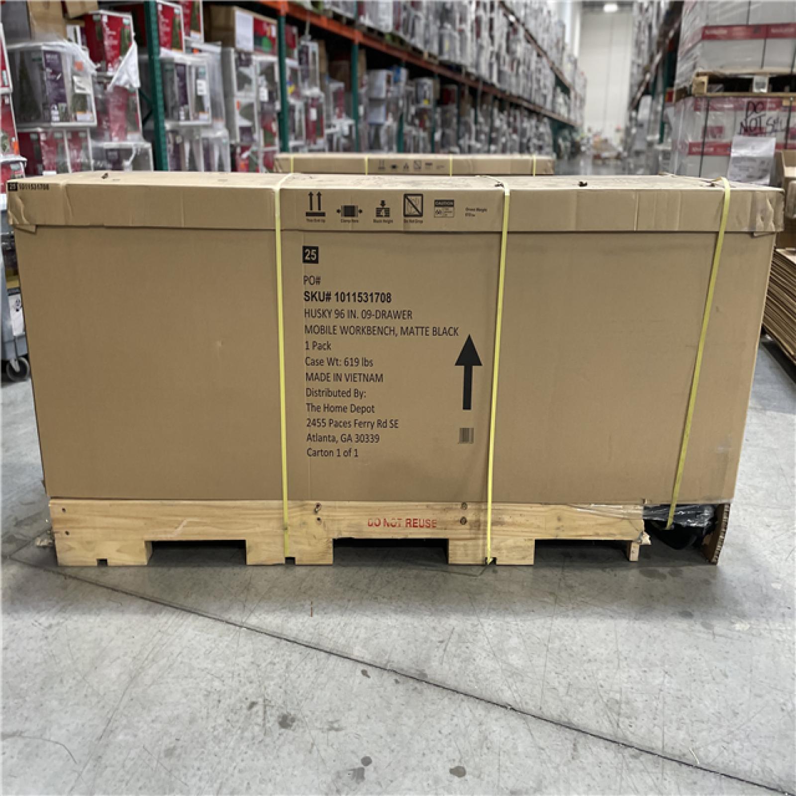 DALLAS LOCATION- AS-IS HUSKY 96 IN MOBILE WORKBENCH MATTE BLACK