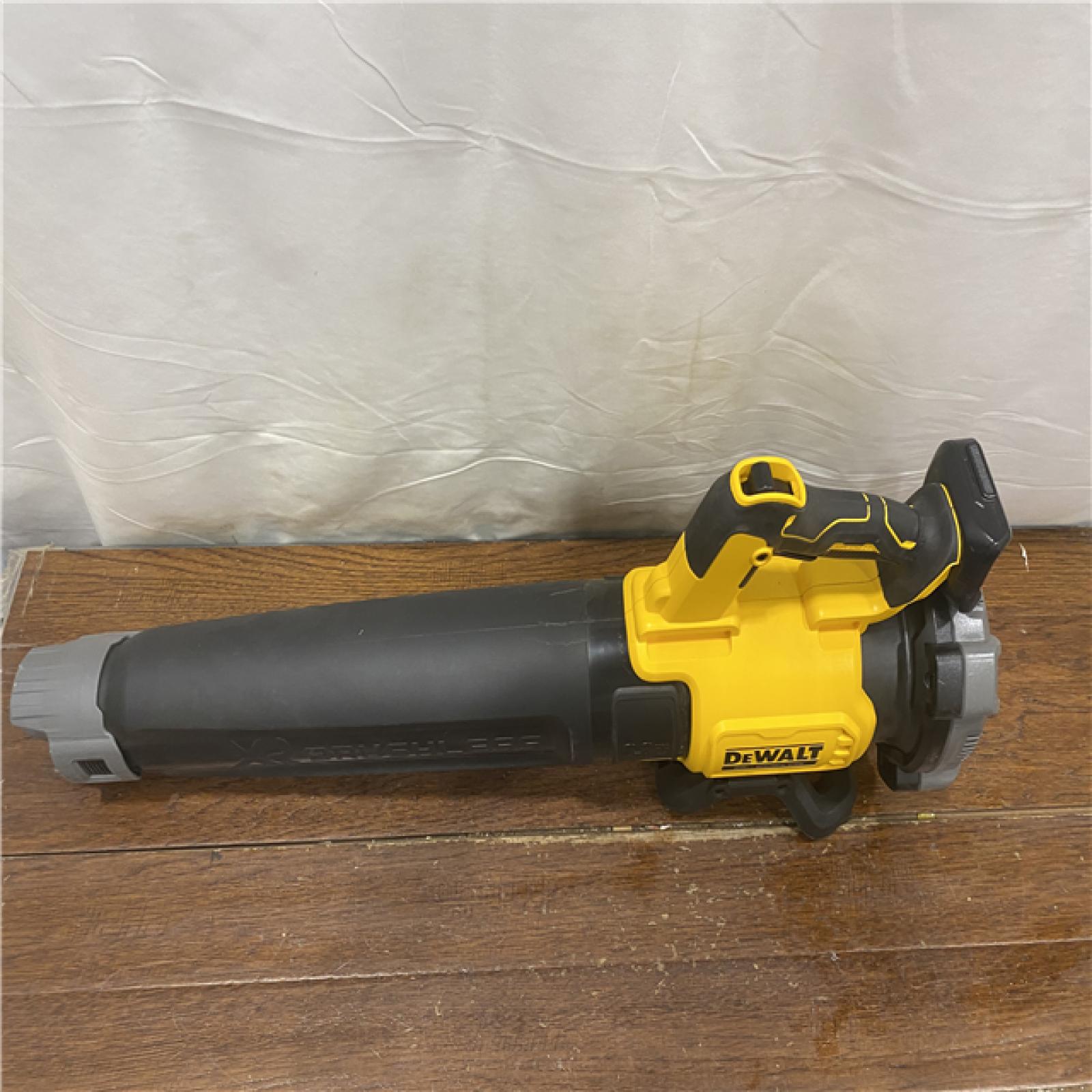 AS-IS DEWALT 20V MAX 125 MPH 450 CFM Brushless Cordless Battery Powered Blower (Tool Only)