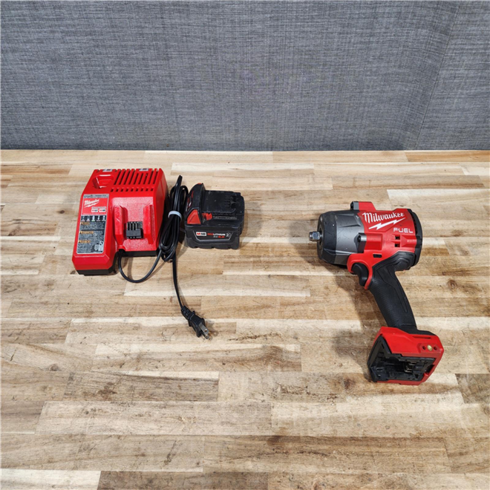 HOUSTON LOCATION - AS-IS Milwaukee FUEL 18V Lithium-Ion Brushless Cordless 1/2 in. Impact Wrench w/Friction Ring Kit