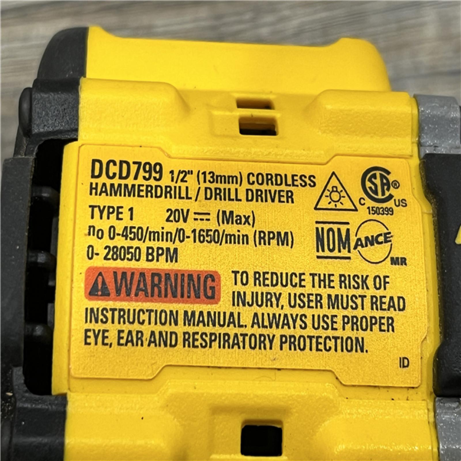 AS-IS DEWALT ATOMIC 20V Cordless 1/2 in. Compact Hammer Drill Kit