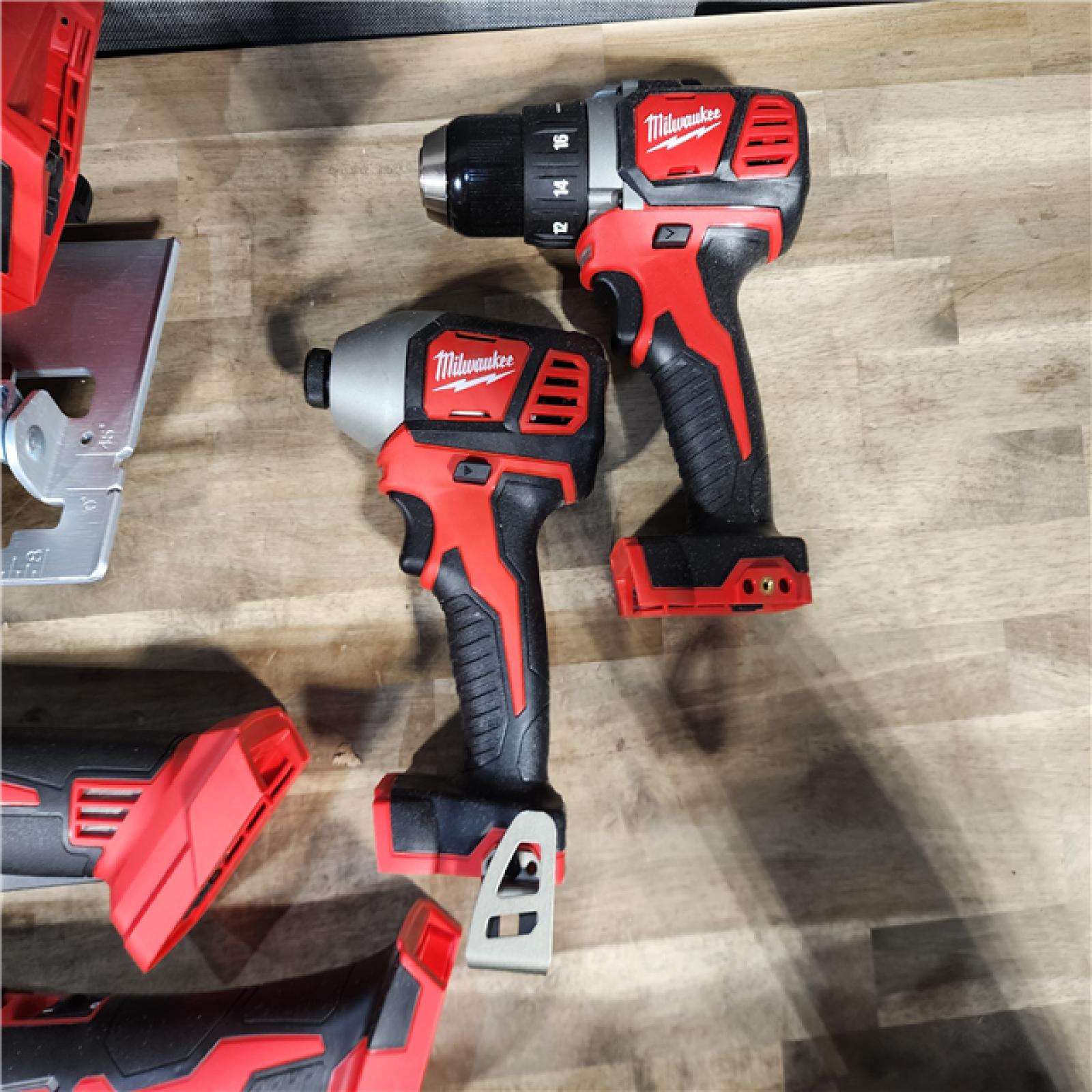 HOUSTON LOCATION - AS-IS M18 18-Volt Lithium-Ion Cordless Combo Kit 6-Tool with 2-Batteries, Charger and Tool Bag