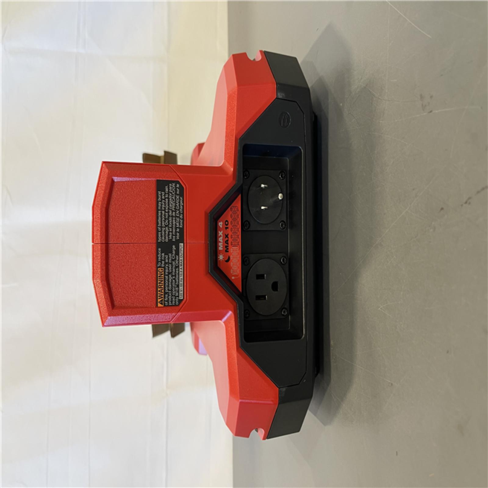 LIKE NEW! - Milwaukee M18 18V PACKOUT 6-Port Daisy Chain Rapid Charger