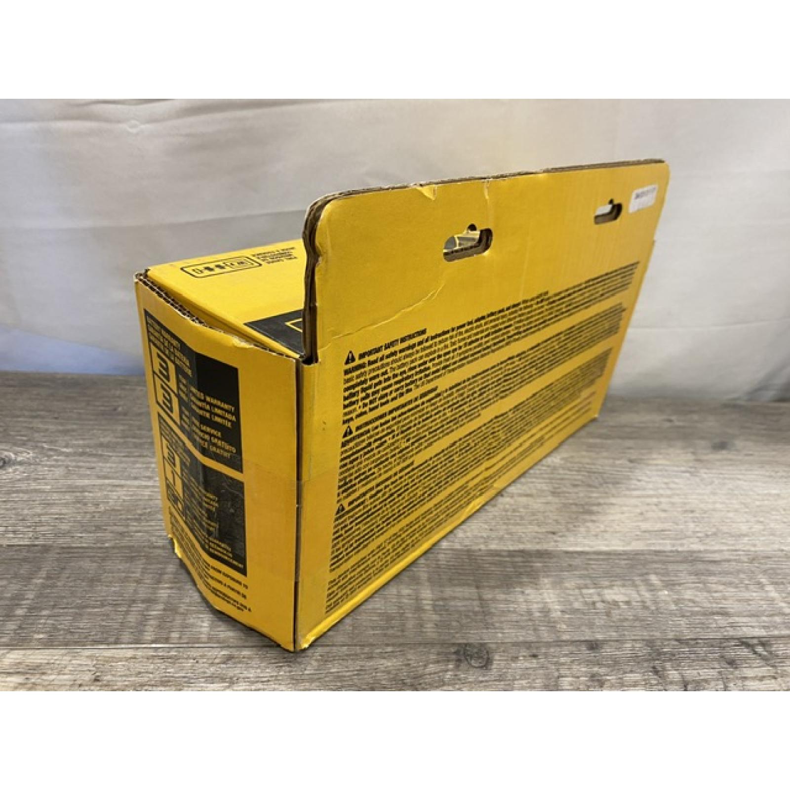 NEW - DEWALT 20V MAX Lithium-Ion Battery Kit with 5.0Ah and 2.0Ah Battery and Charger