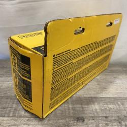 NEW - DEWALT 20V MAX Lithium-Ion Battery Kit with 5.0Ah and 2.0Ah Battery and Charger