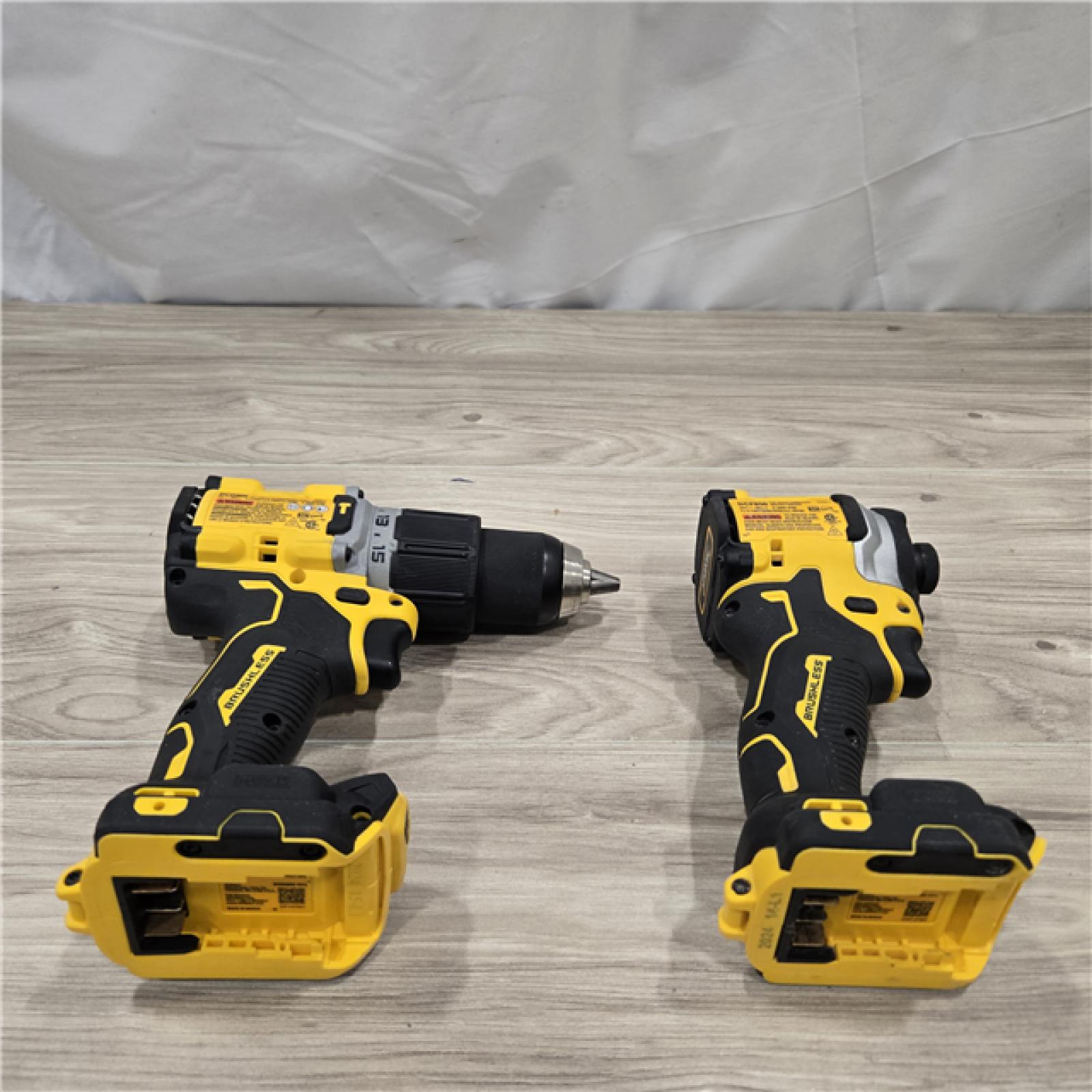 AS-IS DEWALT 20V MAX XR Hammer Drill/ Impact Driver Kit