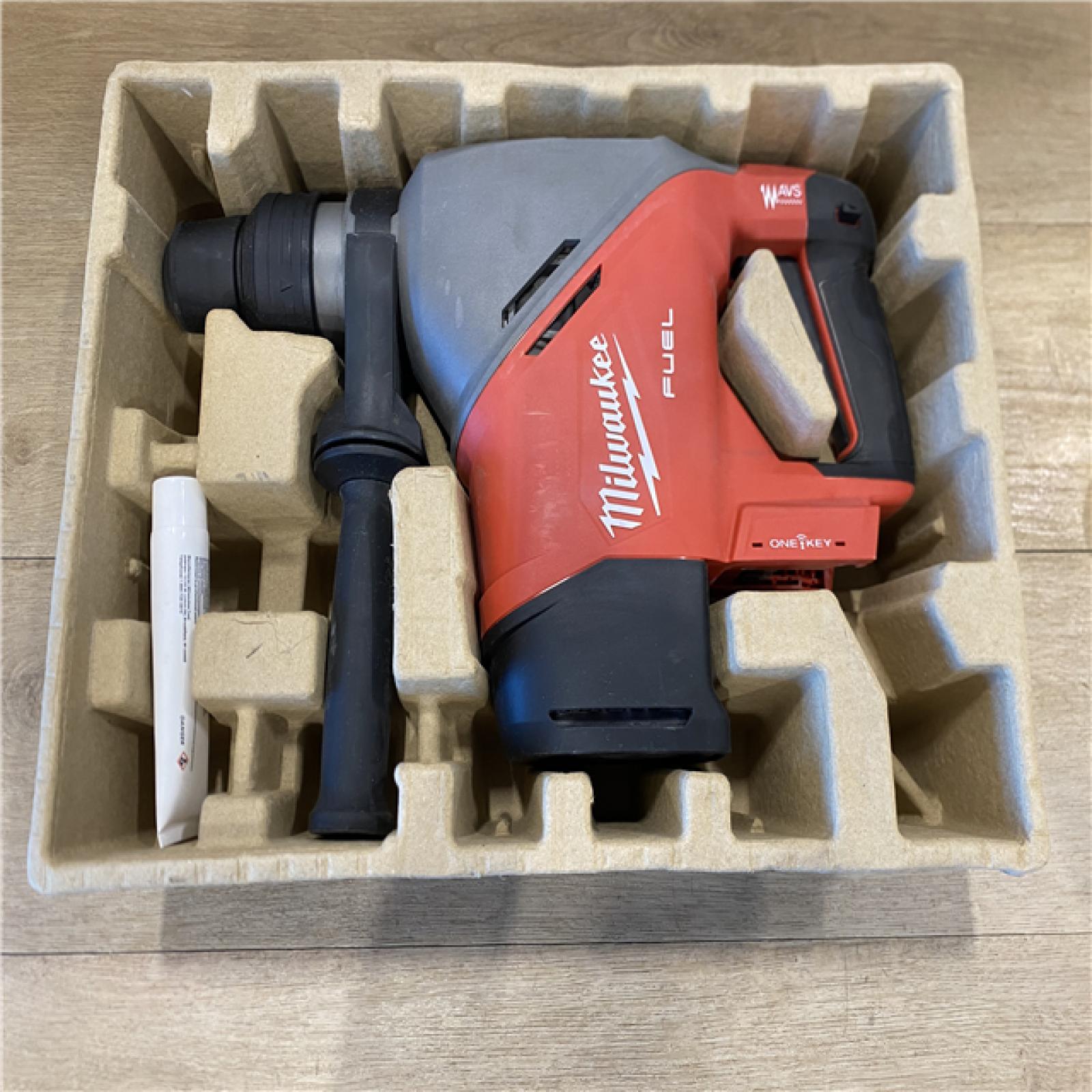 AS-IS M18 FUEL 18V Lithium-Ion Brushless Cordless 1-9/16 in. SDS-Max Rotary Hammer (Tool-Only)