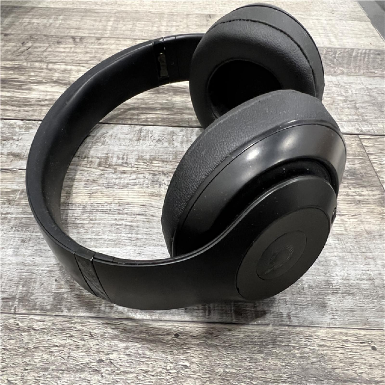 AS-IS Beats Studio3 Wireless Noise Cancelling Headphones with Apple W1 Headphone Chip- Matte Black