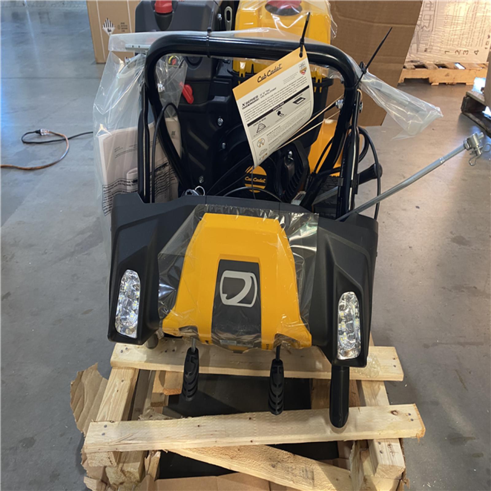 Dallas Location - NEW- Cub Cadet 3 x 30 in. TRAC 420cc Gas 3-Stage Snow Blower