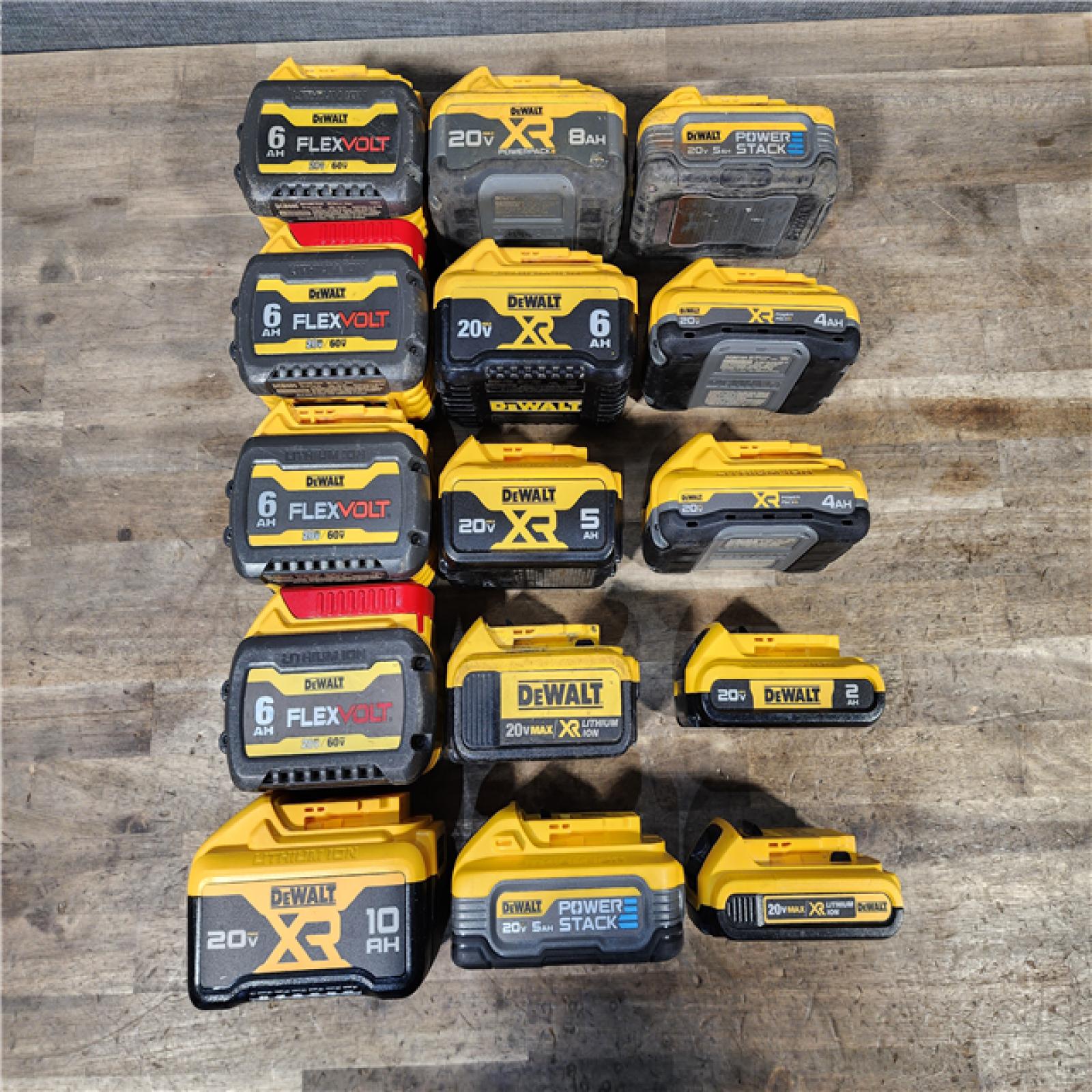 HOUSTON LOCATION - AS-IS DEWALT BATTERY PACK QTY - 15