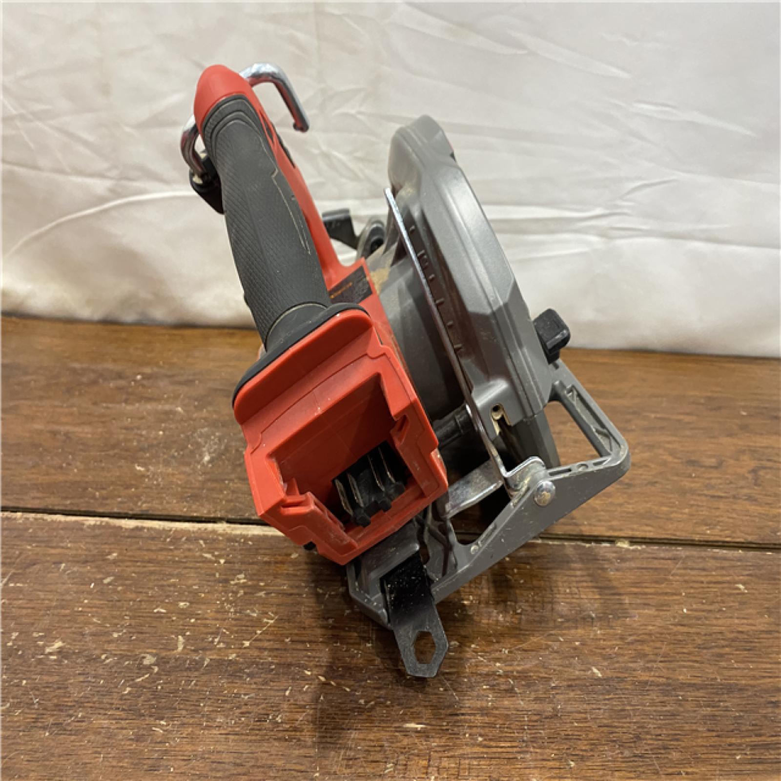 AS-IS Milwaukee Tools M18 FUEL 7-1/4 Circular Saw (Tool Only) 2834-20