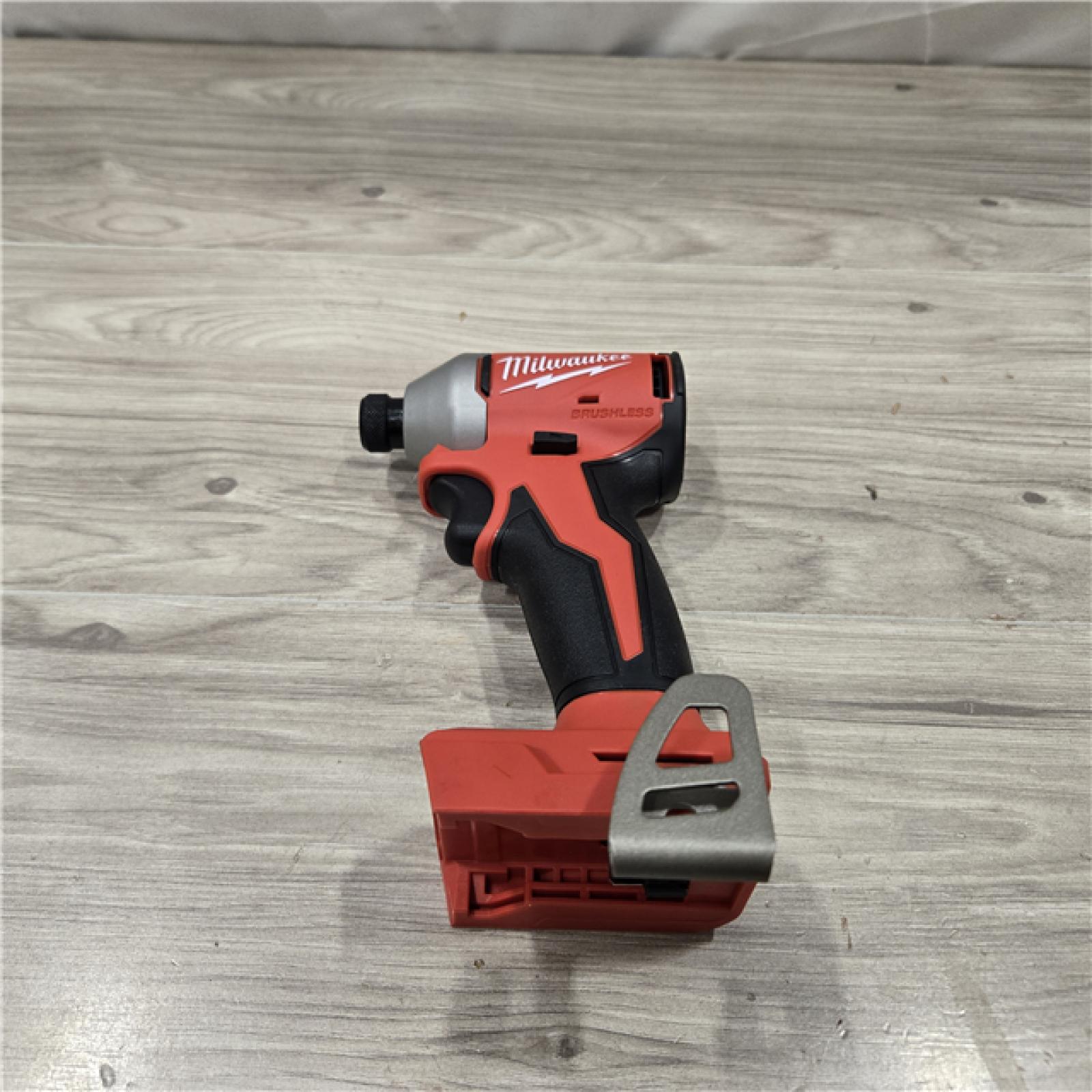 AS-IS Milwaukee M18 Compact 1/4  Hex Impact Driver Kit