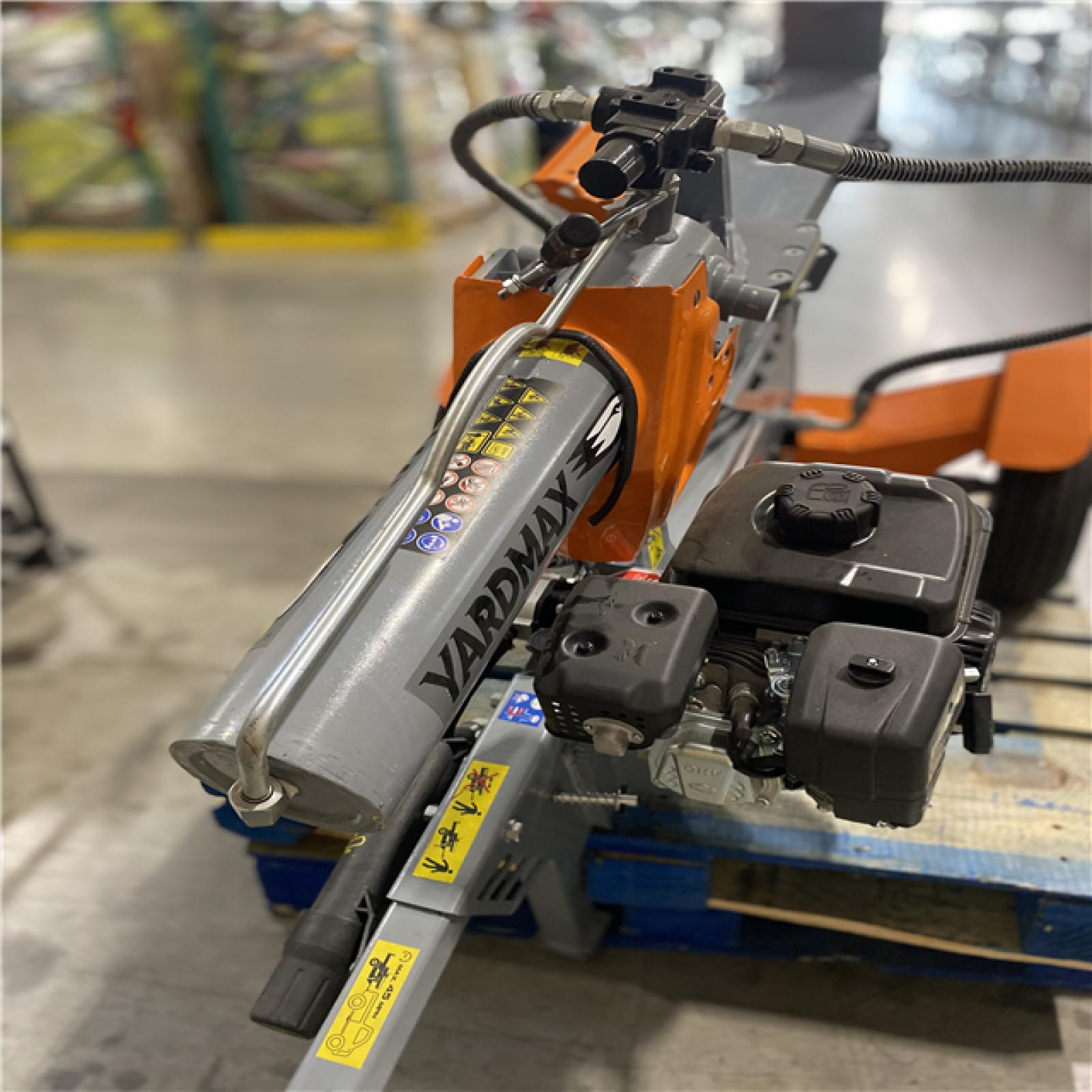 Dallas Location - As-Is Yardmax Gas Log Splitter 36 Ton Briggs & Stratton Engine CR950