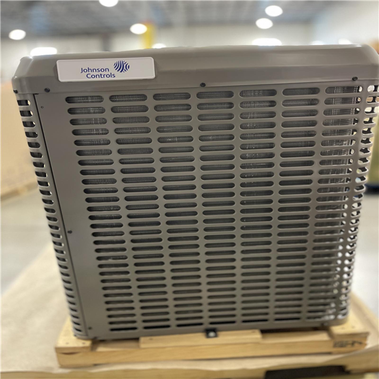 DALLAS LOCATION - Johnson Controls 2.5 Ton 15.2seer/7.8 Hspf 2-Stage Heat Pump