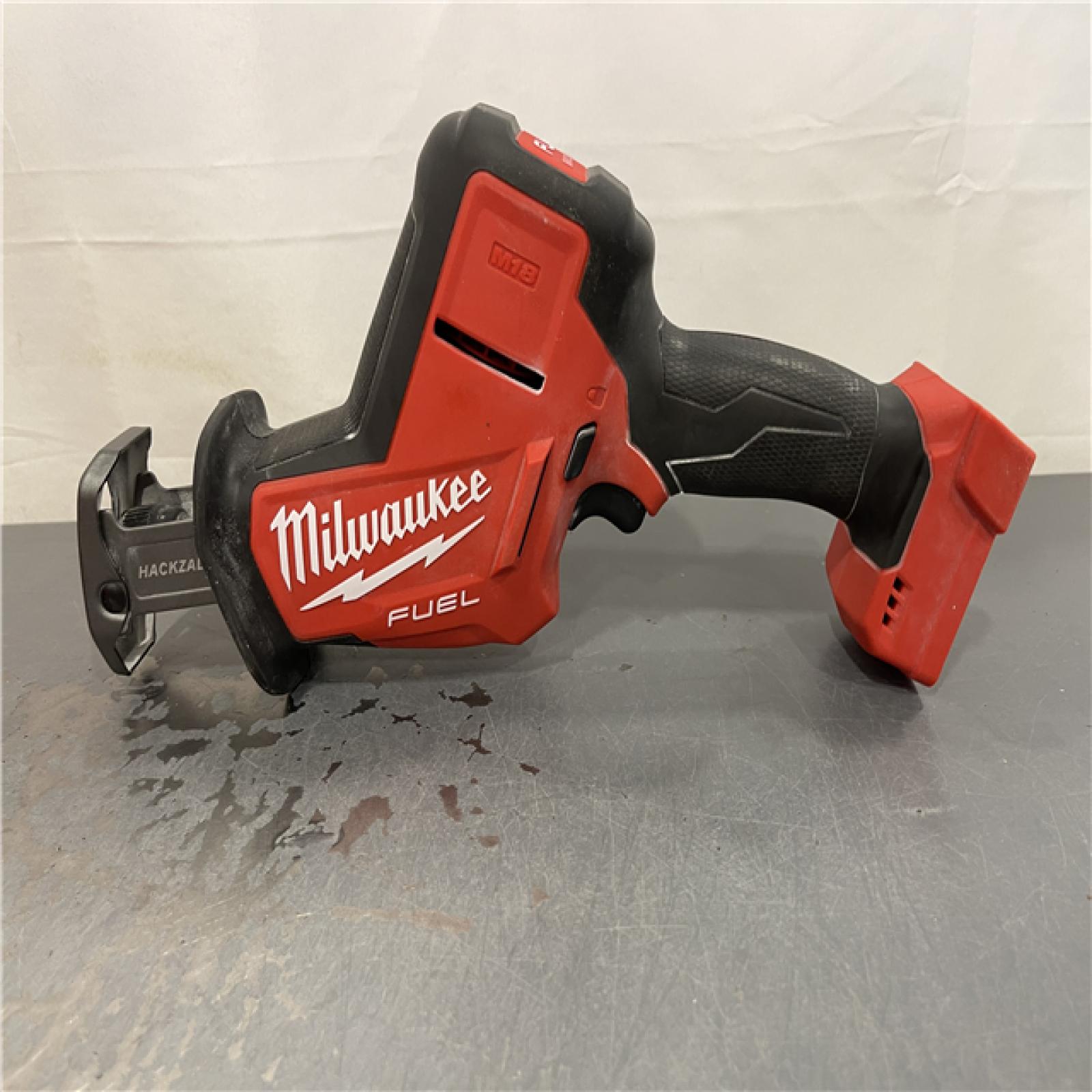 AS-IS - Milwaukee FUEL 18V Lithium-Ion Brushless Cordless HACKZALL Reciprocating Saw