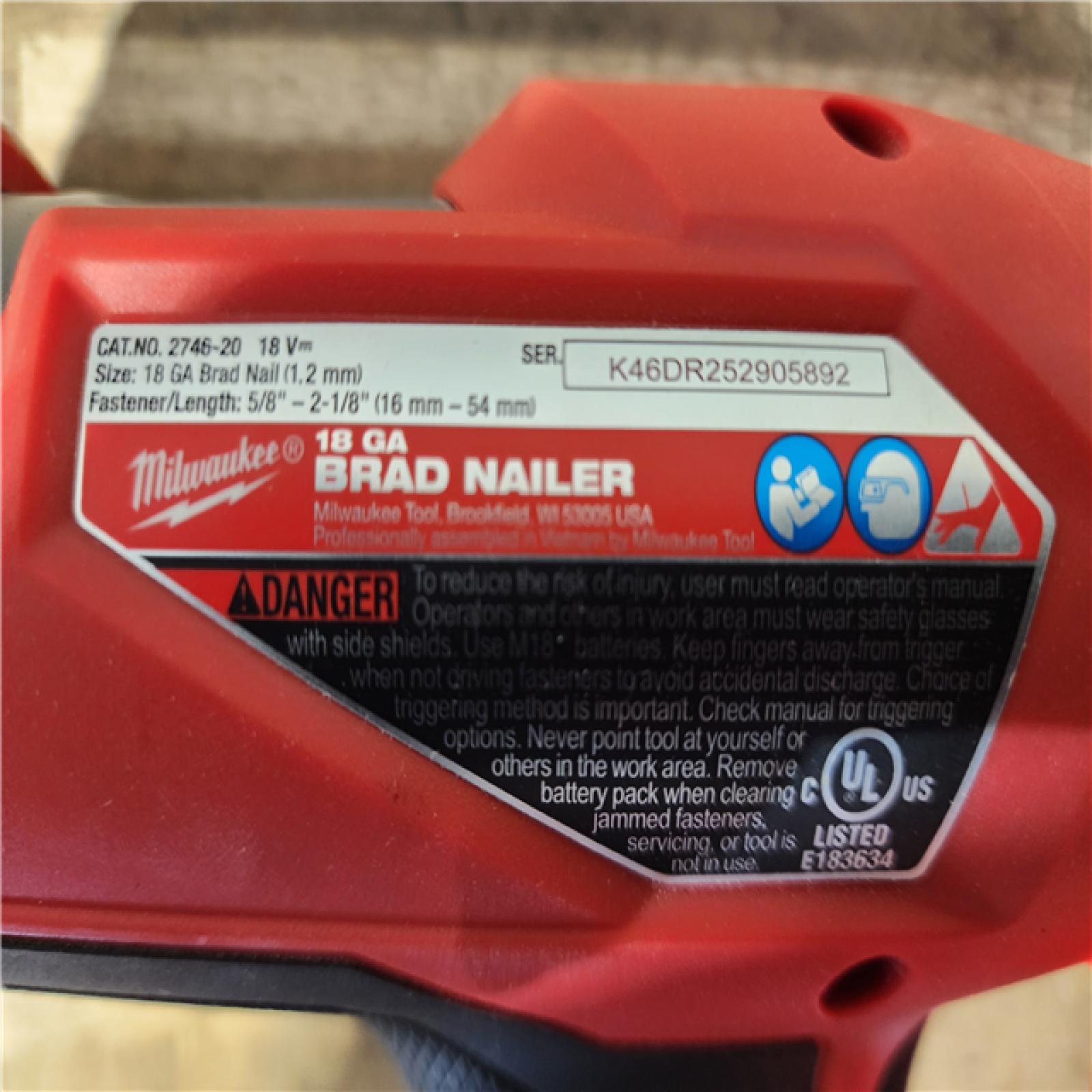 HOUSTON LOCATION - AS-IS Milwaukee FUEL 18-Volt Lithium-Ion Brushless Cordless Gen II 18-Gauge Brad Nailer (Tool-Only)