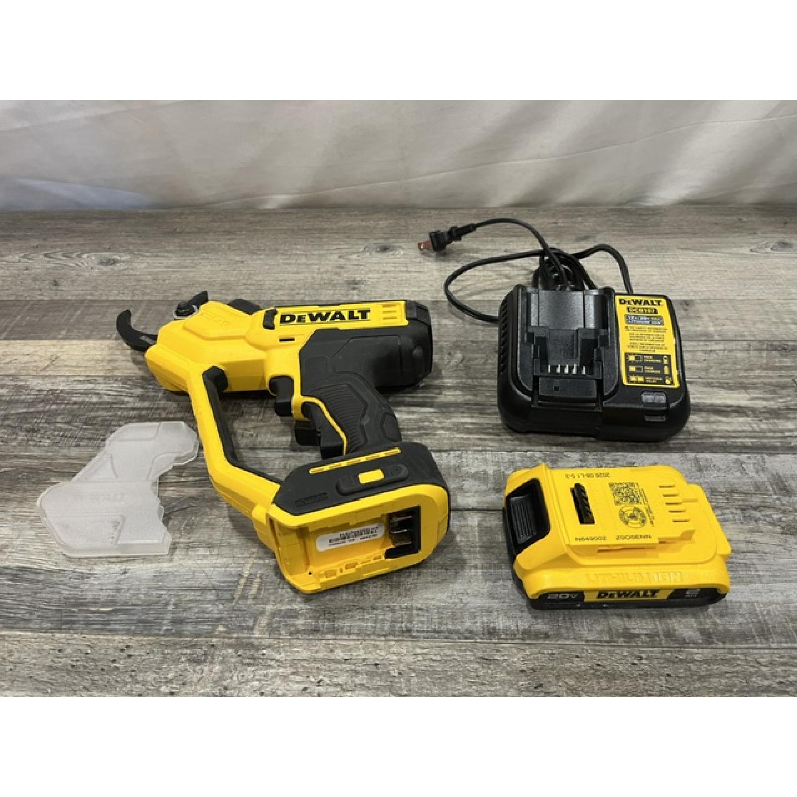 AS-IS DEWALT 20V MAX Cordless Pruner Kit
