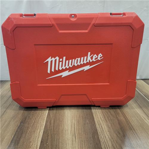 AS-IS Milwaukee M18 18V Lithium-Ion Cordless Short Throw Press Tool Kit with 3 PEX Crimp Jaws (2) 2.0 Ah Batteries and Charger