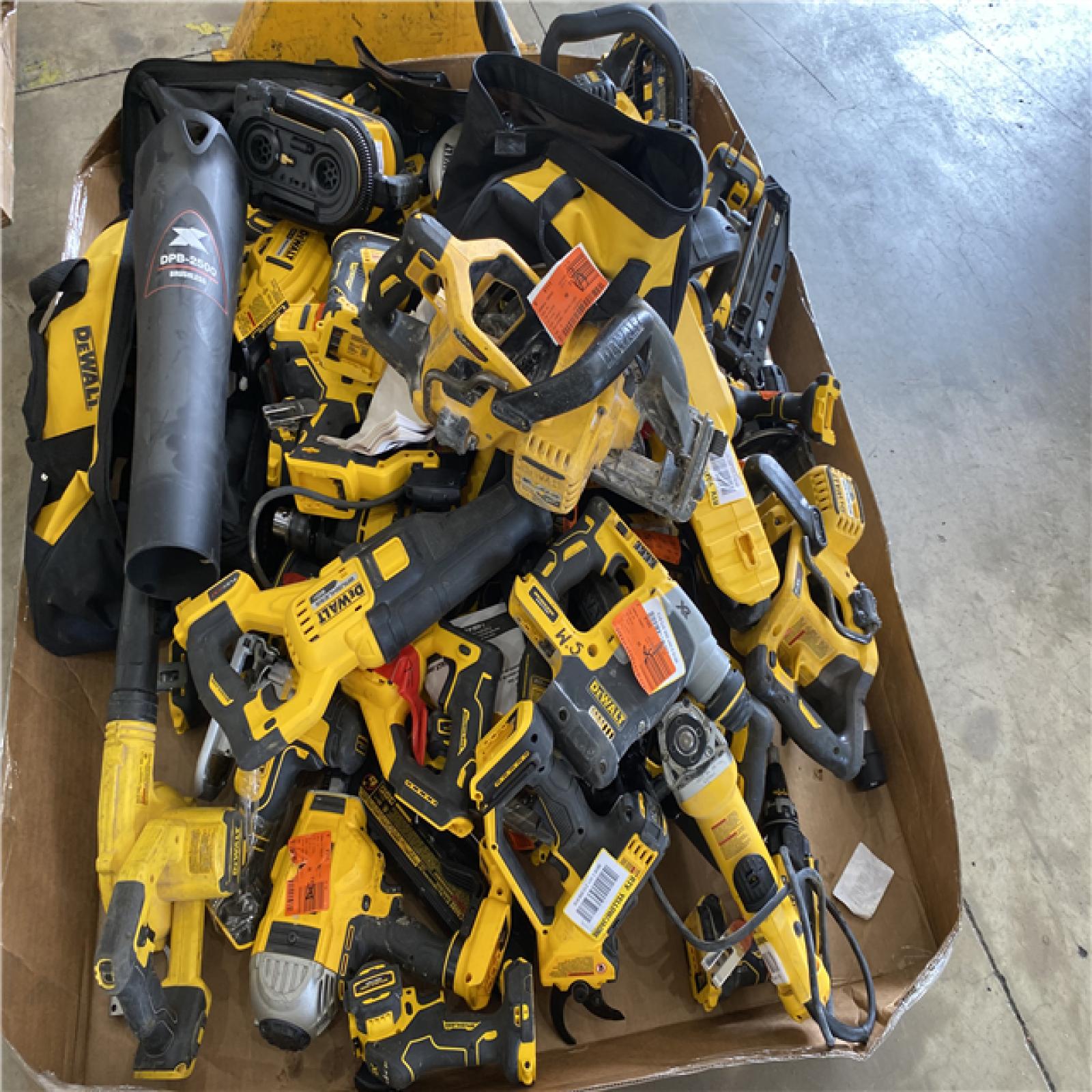 Houston Location AS IS - Tool Pallet