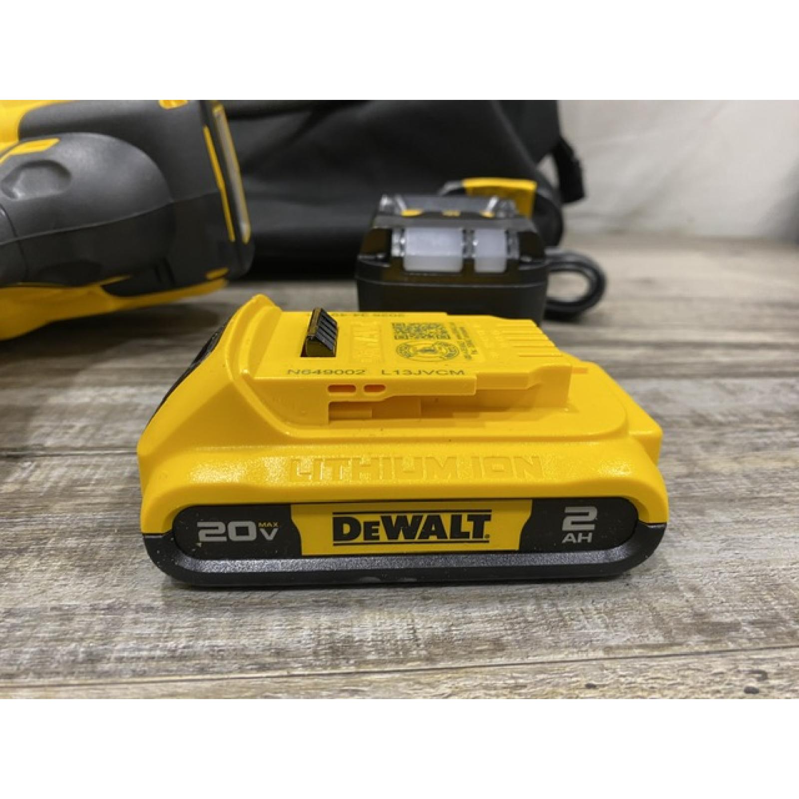 AS-IS DEWALT 20V MAX XR Lithium-Ion Cordless 18-Gauge Narrow Crown Stapler Kit