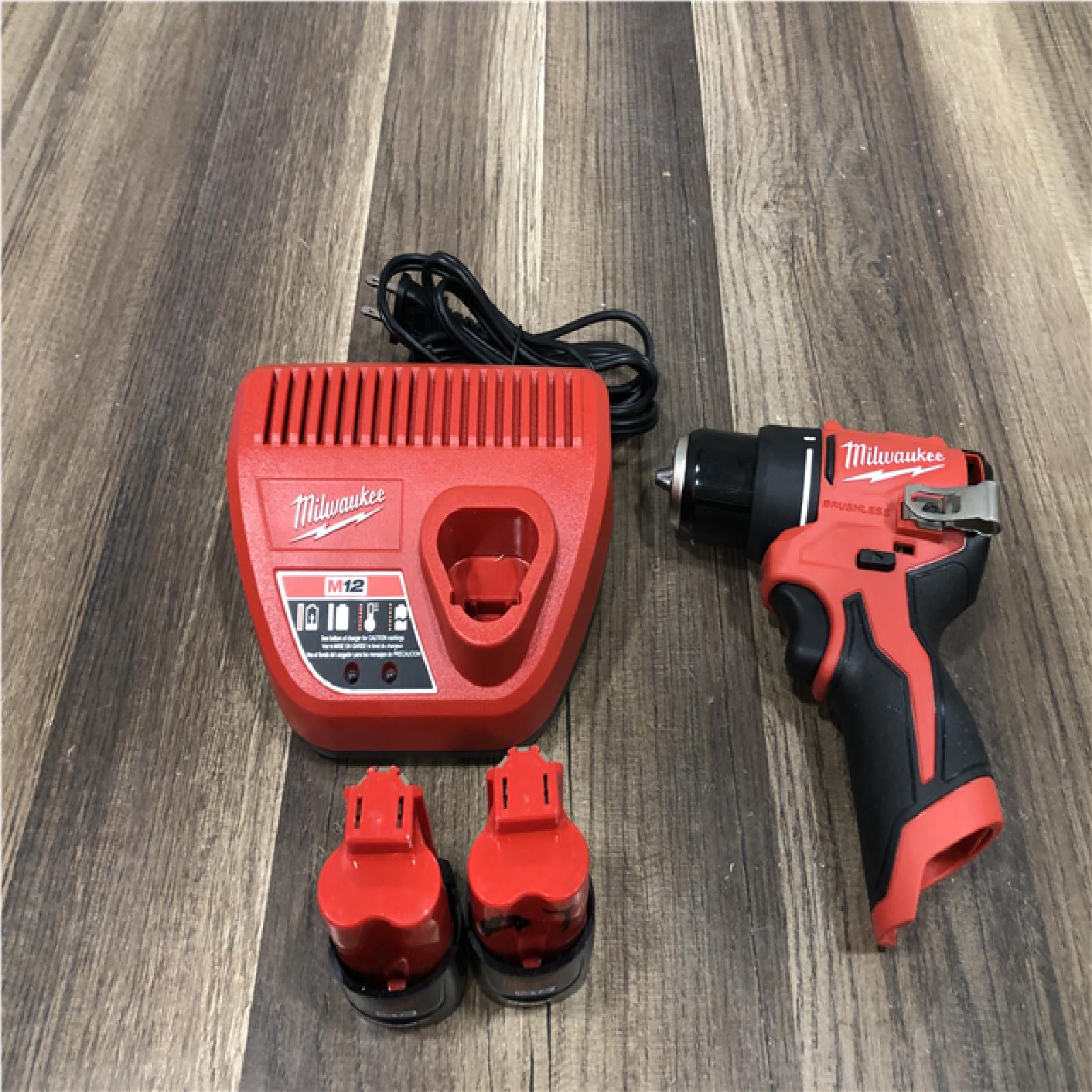 AS-IS Milwaukee 12-Volt Lithium-Ion Brushless Cordless Subcompact Brushless Drill Driver Kit