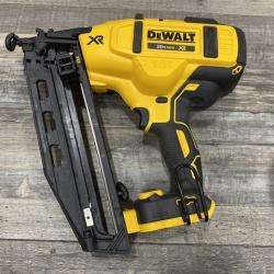 AS-IS DEWALT 20V MAX XR 16-Gauge Electric Cordless Angled Finishing Nailer Kit