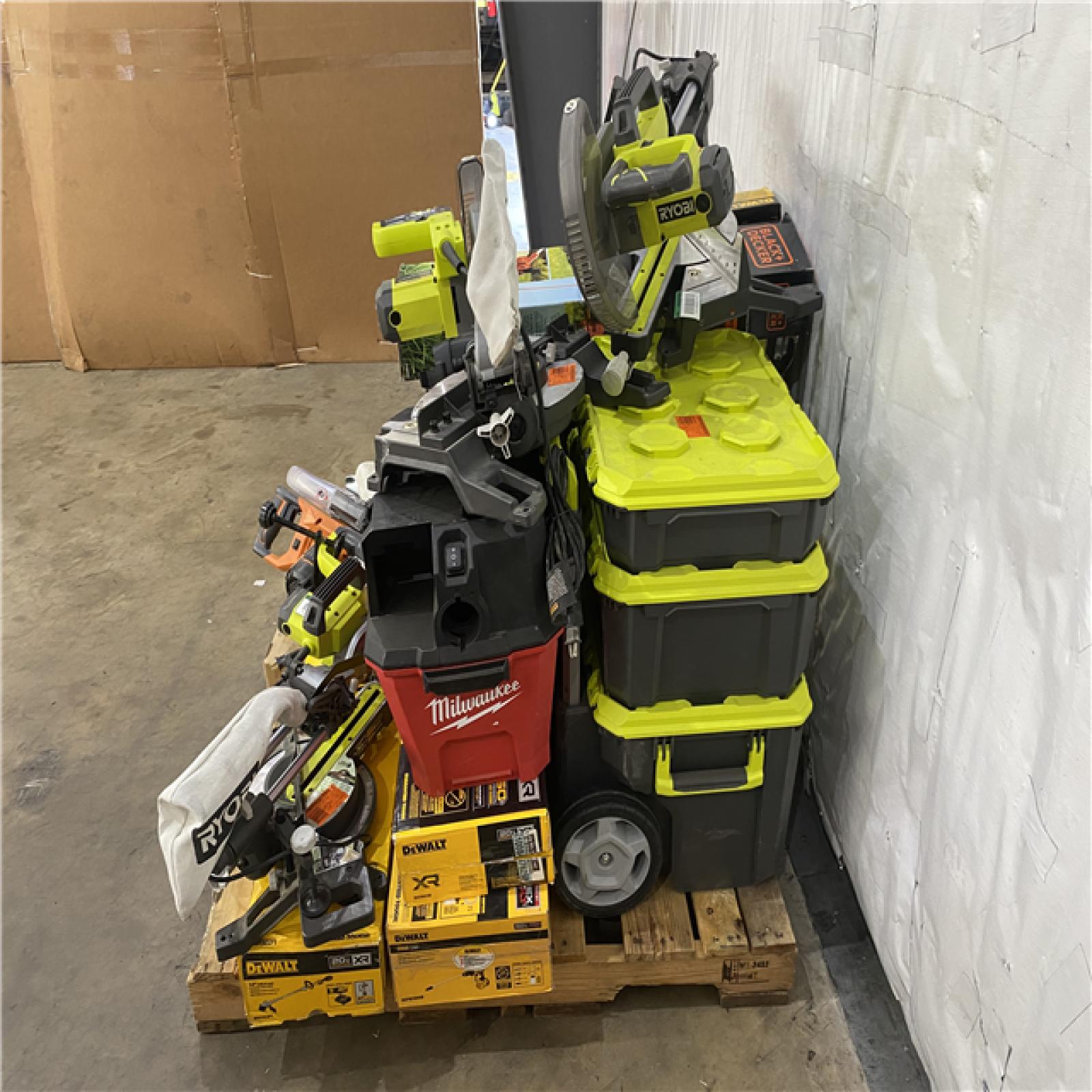 Houston Location AS IS - Tool Pallet