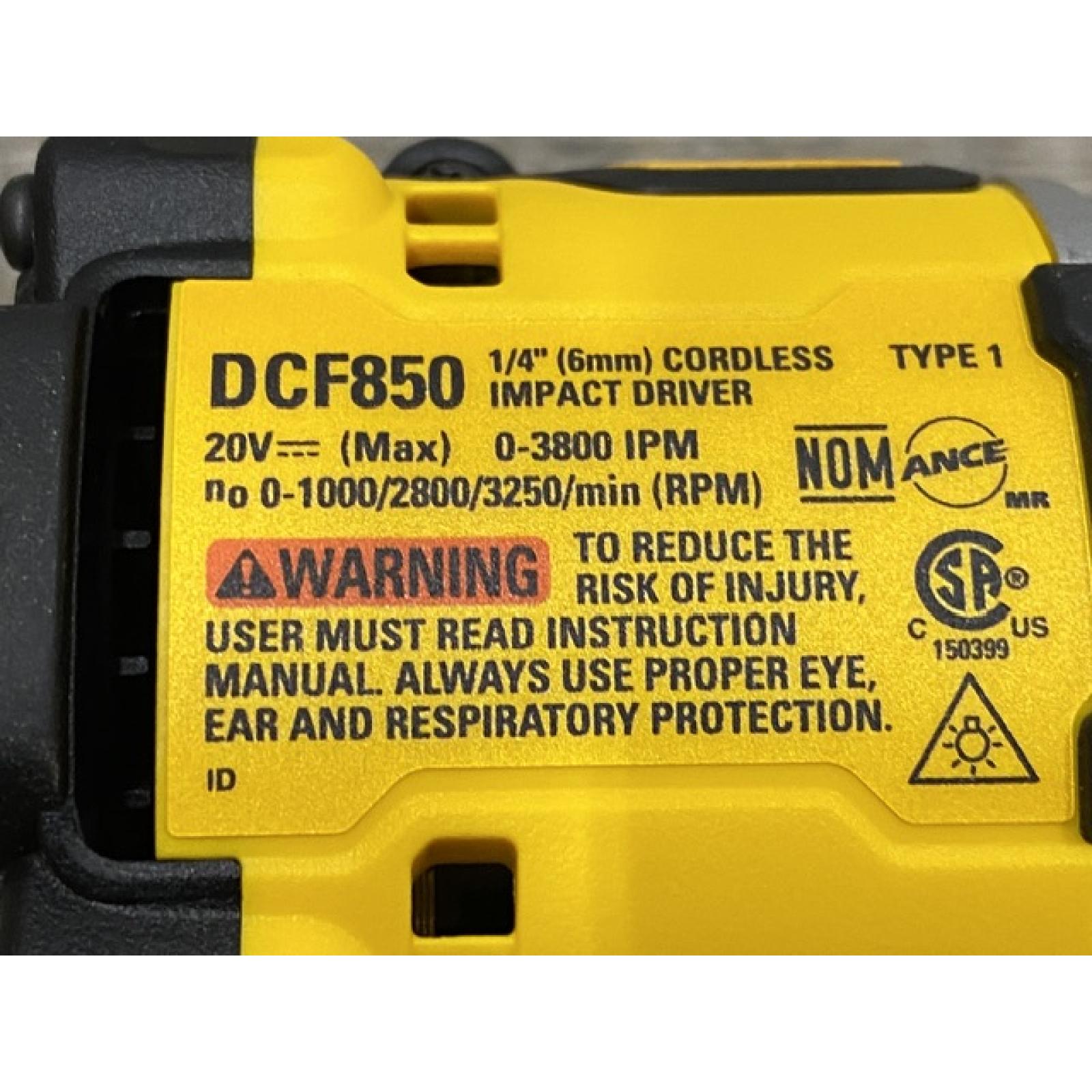 AS-IS DEWALT ATOMIC 20V MAX Lithium-Ion Cordless 1/4 in. Brushless Impact Driver Kit