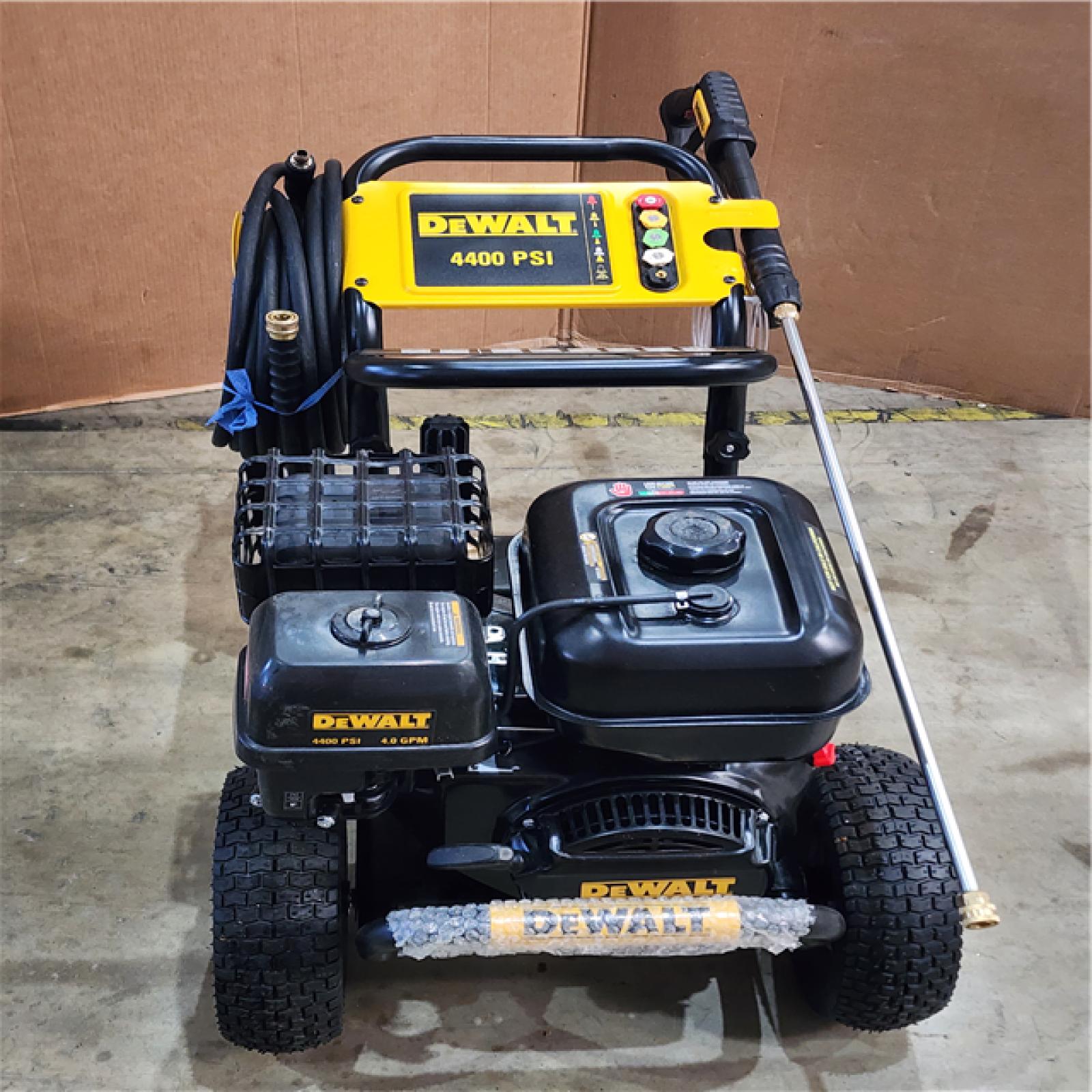 HOUSTON LOCATION - AS-IS DEWALT 4400 PSI 4.0 GPM Cold Water Gas Pressure Washer