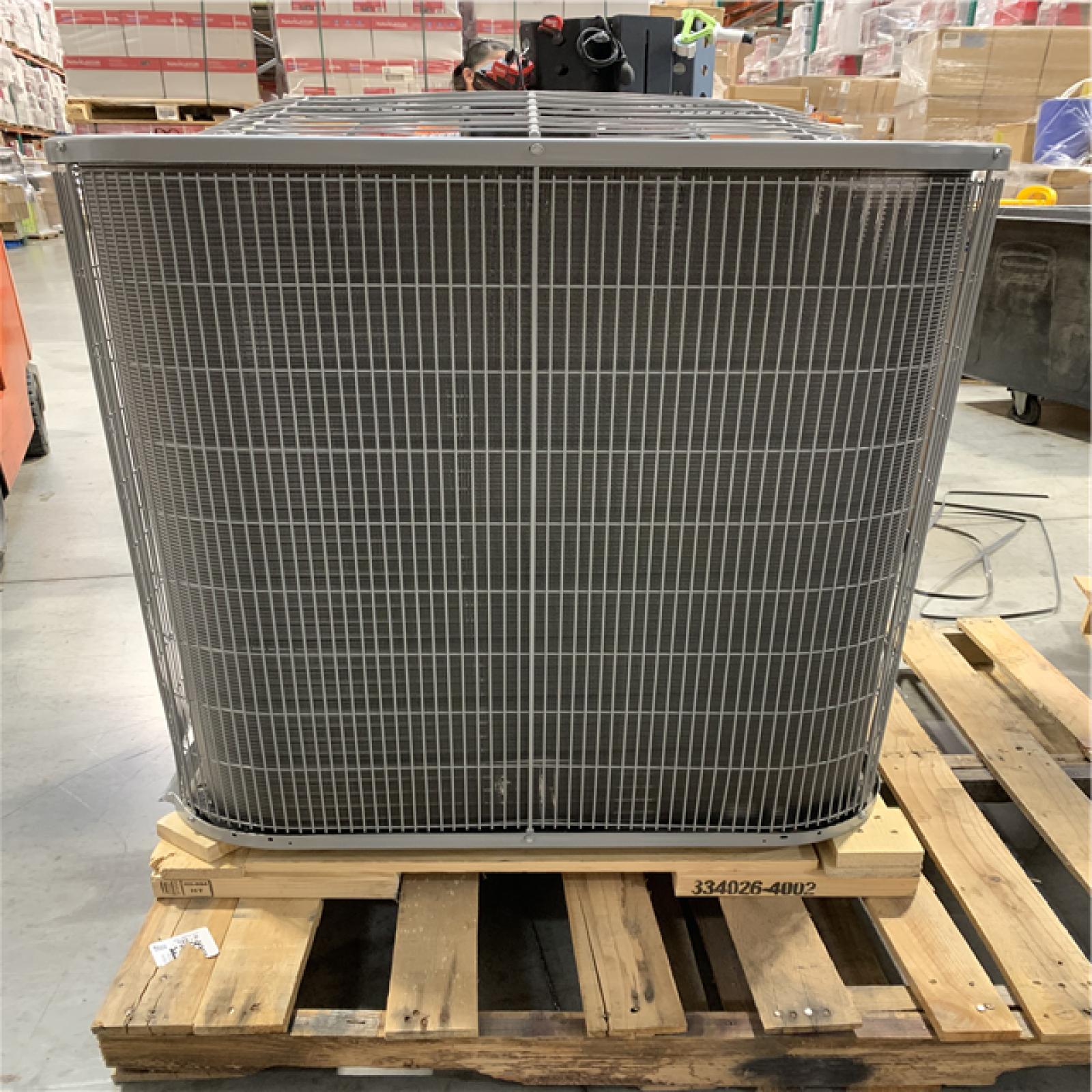 DALLAS LOCATION- AS-IS- SMART COMFORT 4.0 TON 14.3 SEER2 CONDENSER