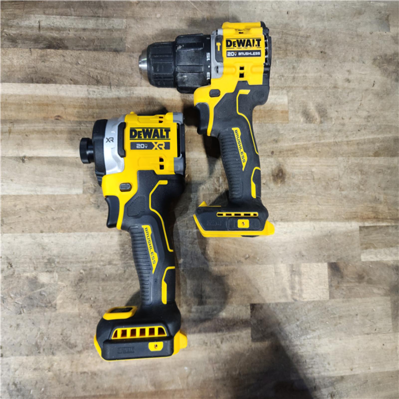 HOUSTON LOCATION - AS-IS DEWALT 2 TOOL COMBO KIT W/ (2) BATTERY & CHARGER