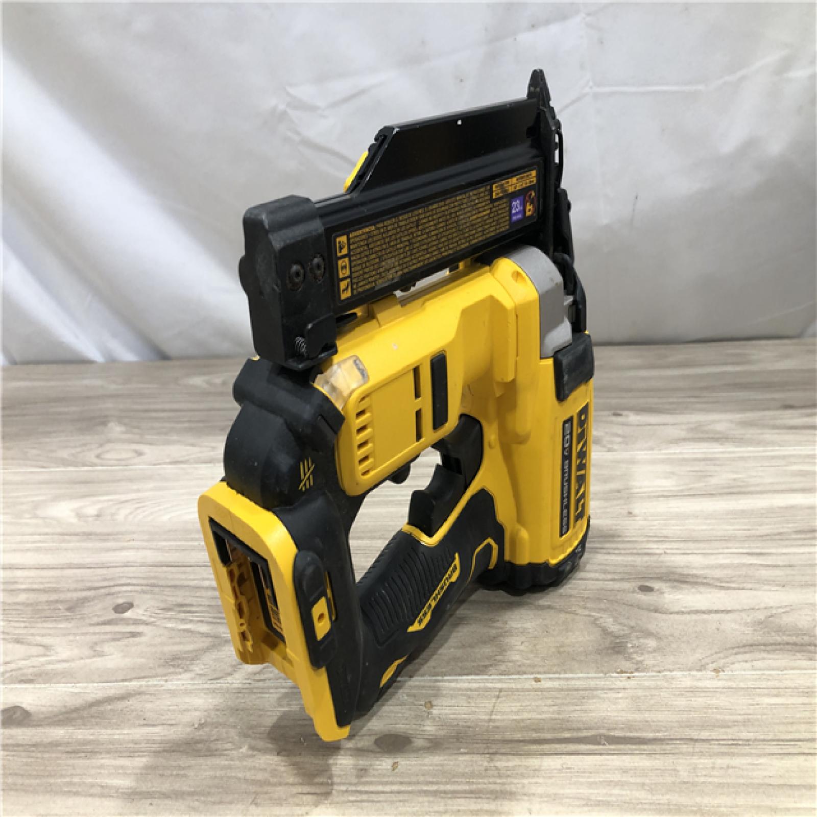 AS-IS DEWALT ATOMIC 20V MAX Lithium Ion Cordless 23 Gauge Pin Nailer Kit