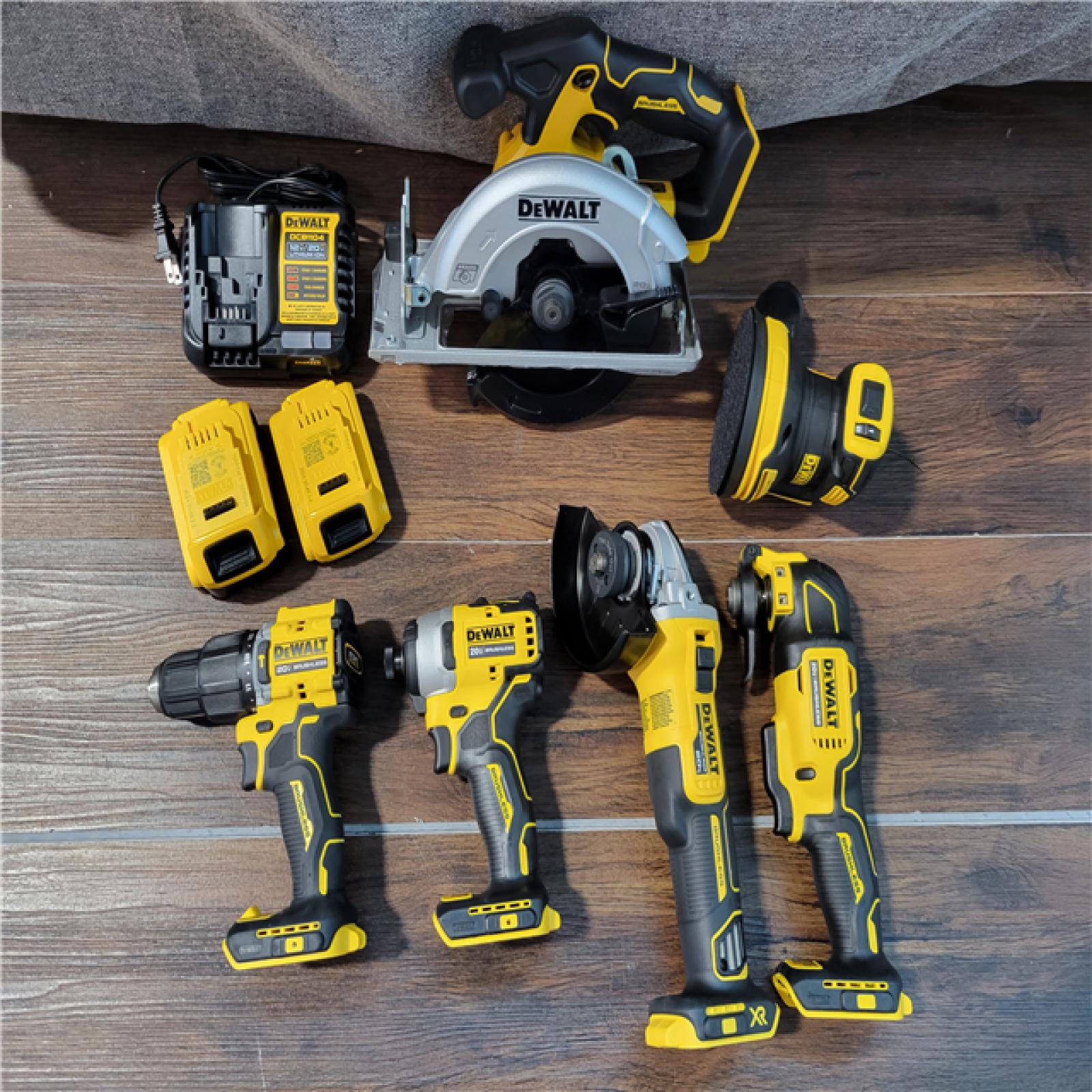 CALIFORNIA NEW DEWALT BRUSHLESS 6-TOOL COMBO KIT WITH TOUGHSYSTEM 2.0(BATTERIES AND CHARGER INCLUDED)