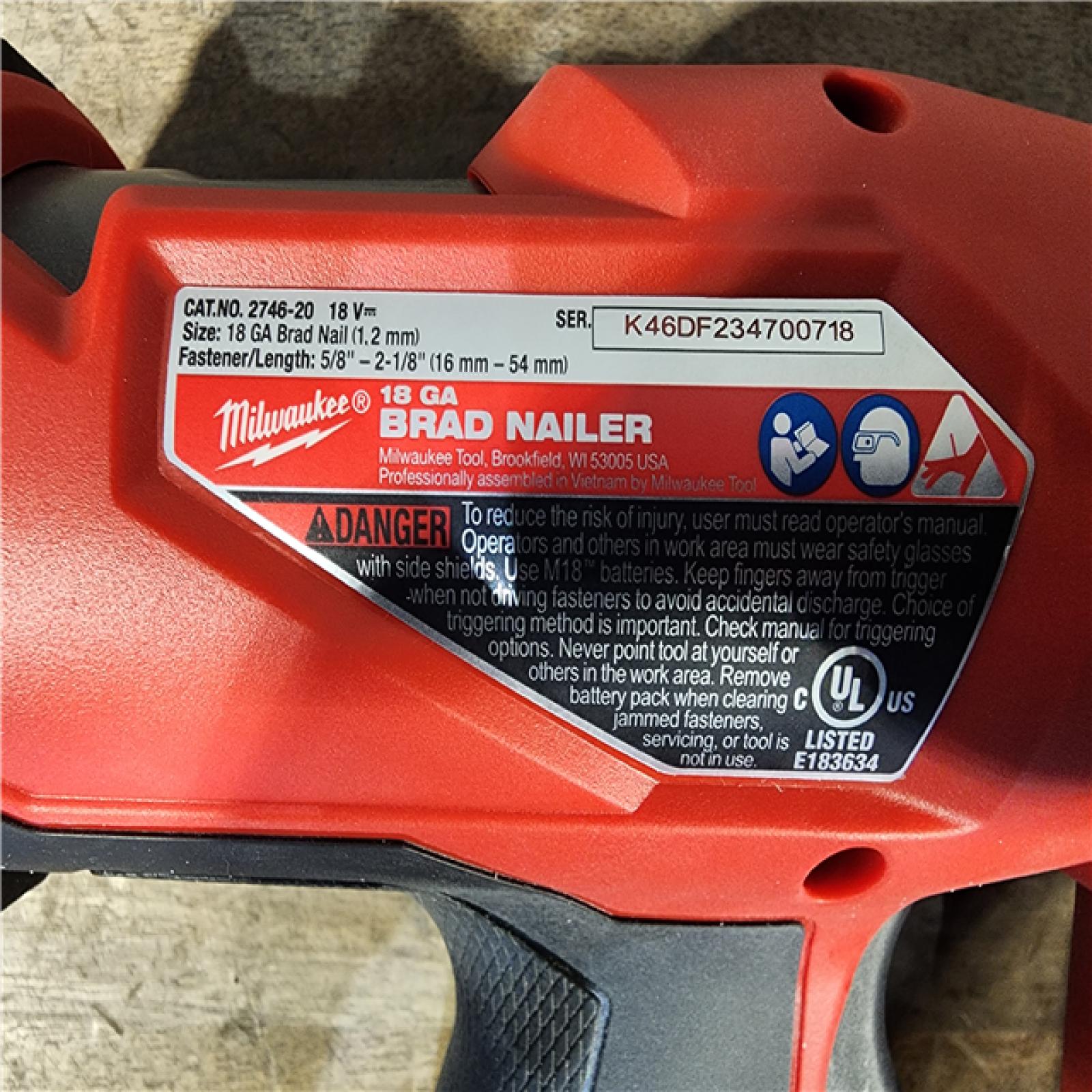 HOUSTON LOCATION - AS-IS Milwaukee M18 FUEL 18 Gauge Brad Nailer (TOOL ONLY)